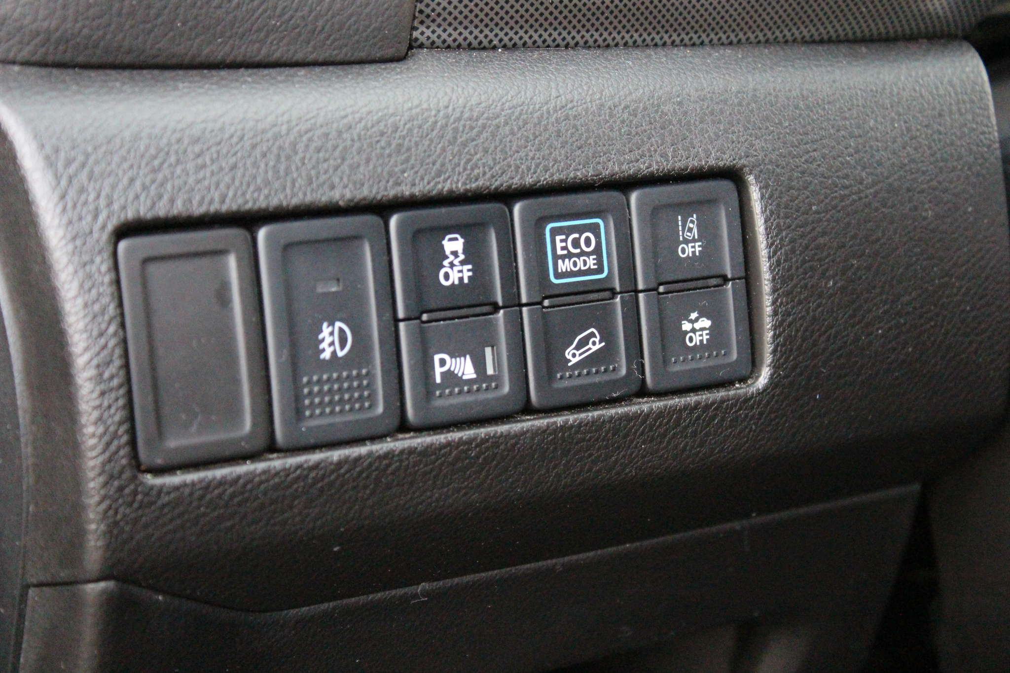 listing desktop thumbnail image 17