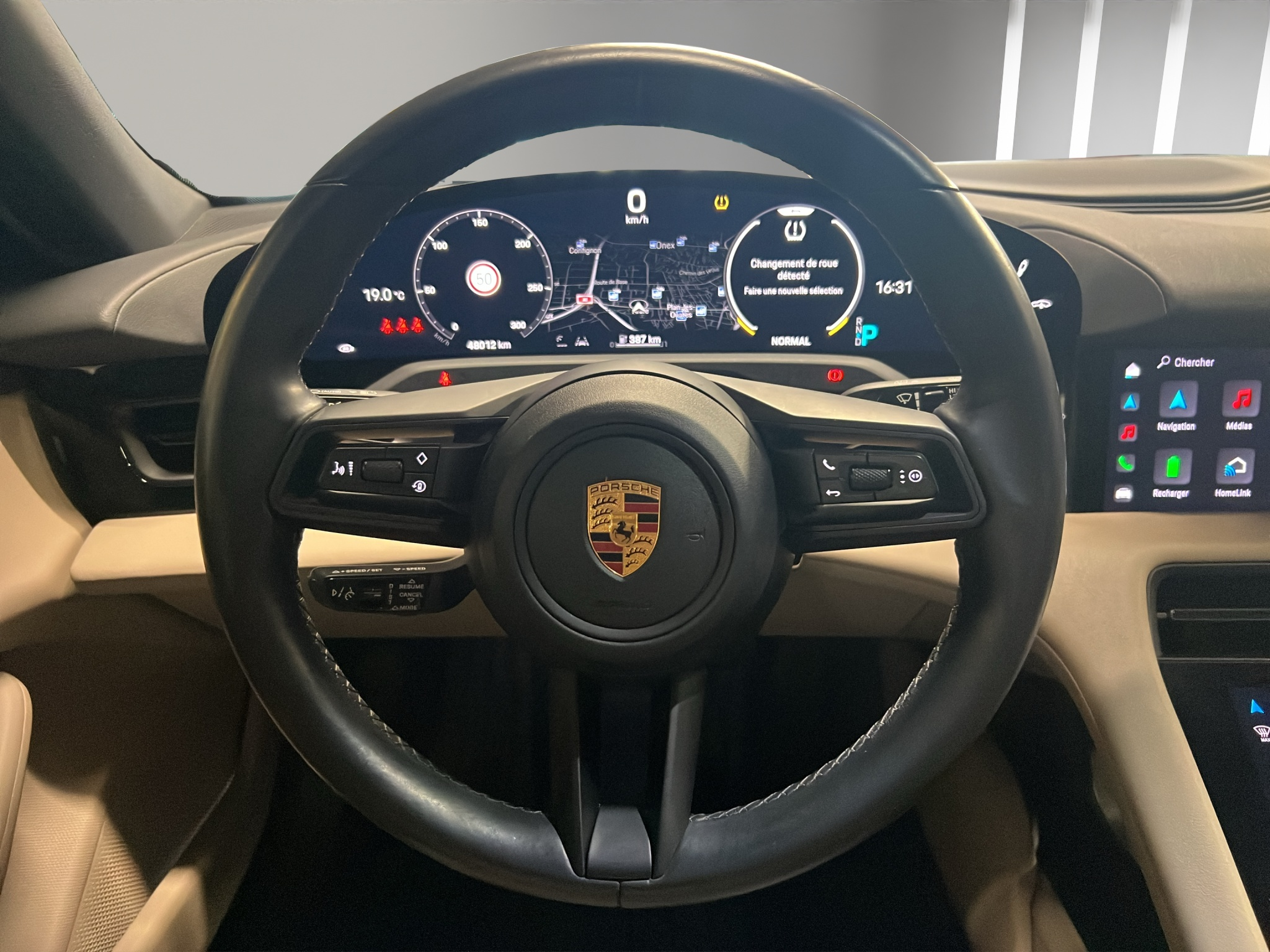 listing desktop thumbnail image 9