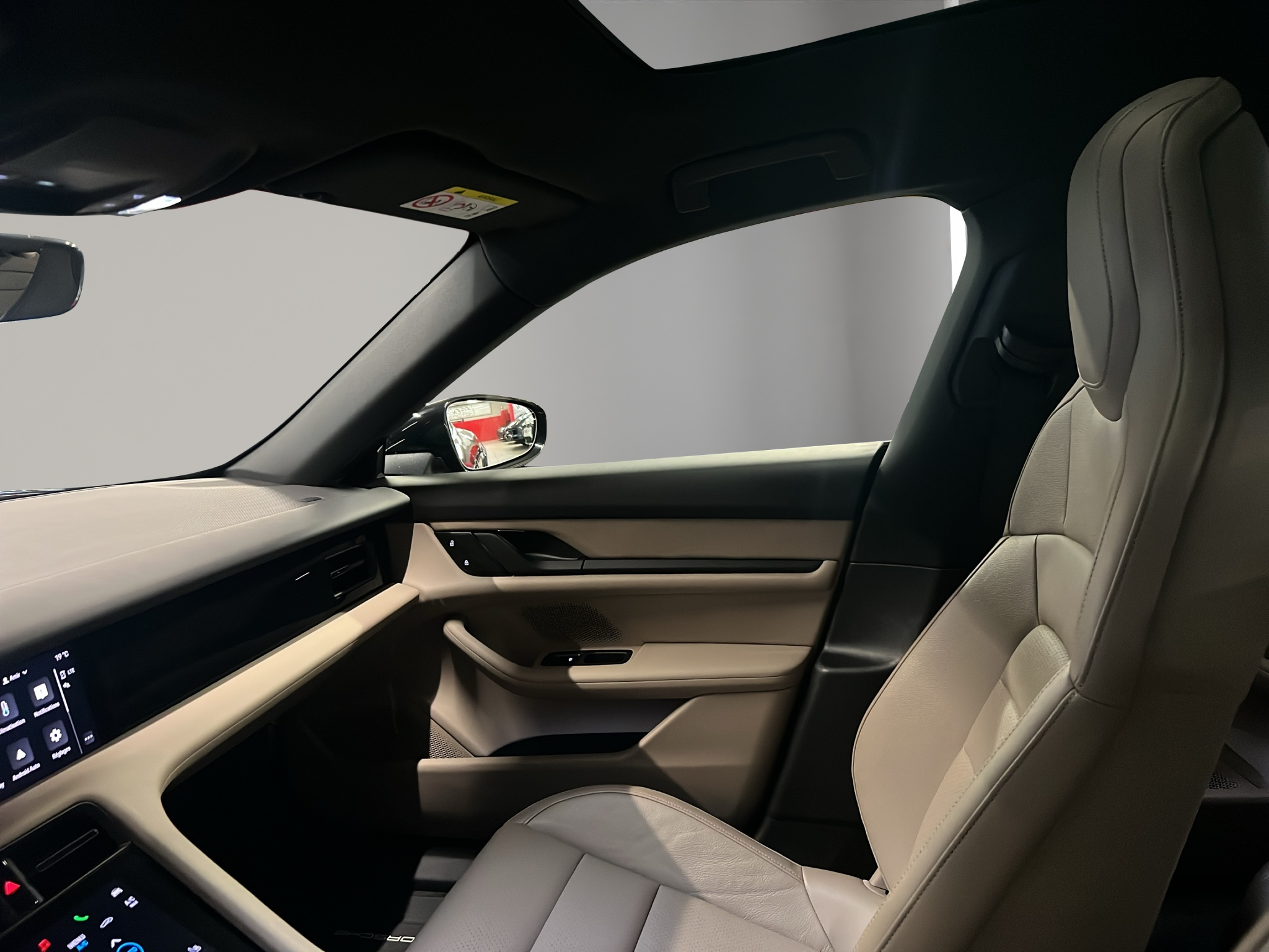 listing desktop thumbnail image 15