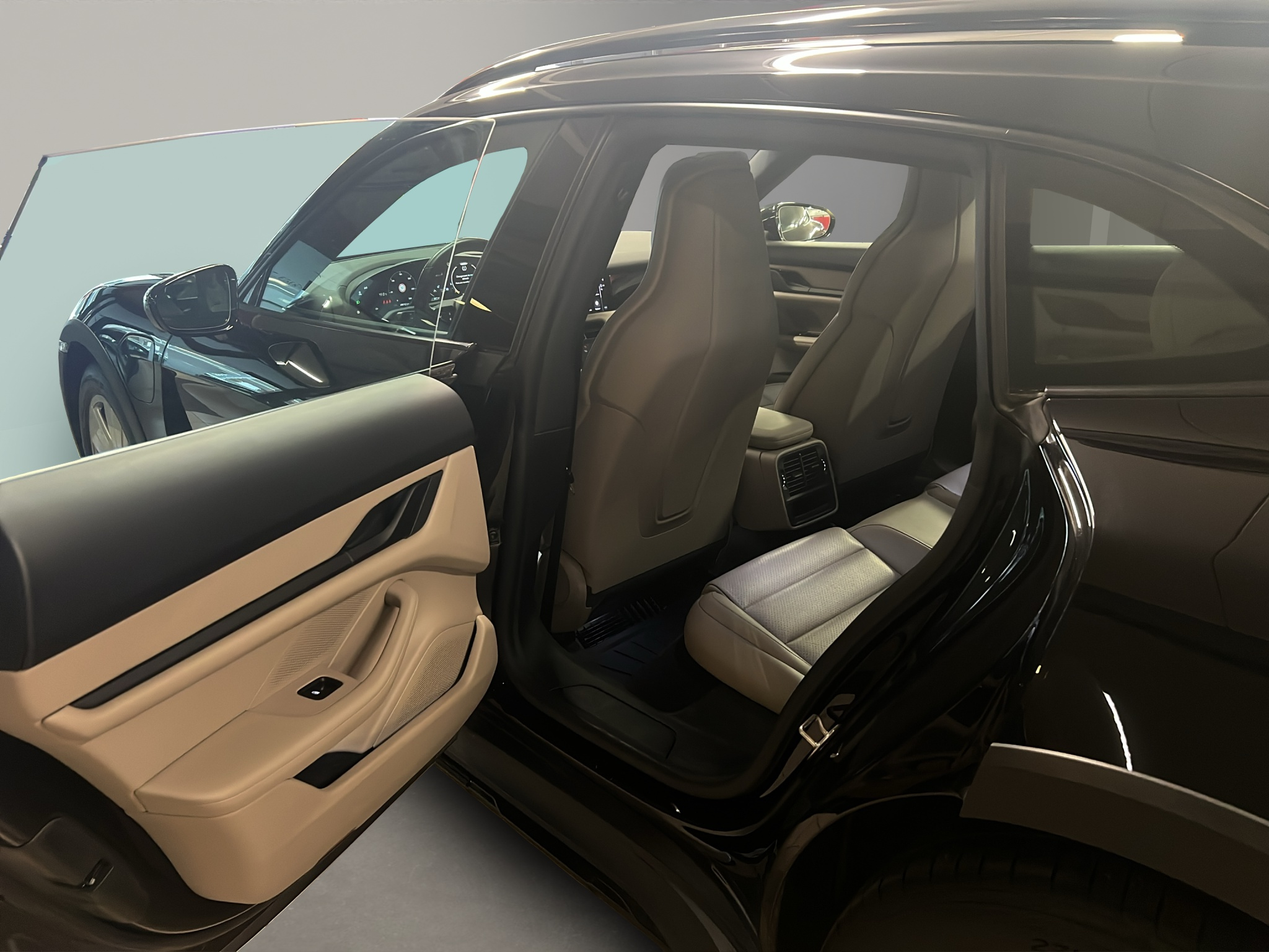 listing desktop thumbnail image 12