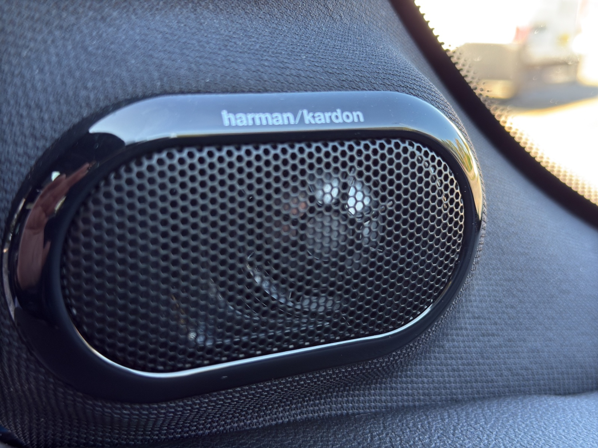 listing desktop thumbnail image 21