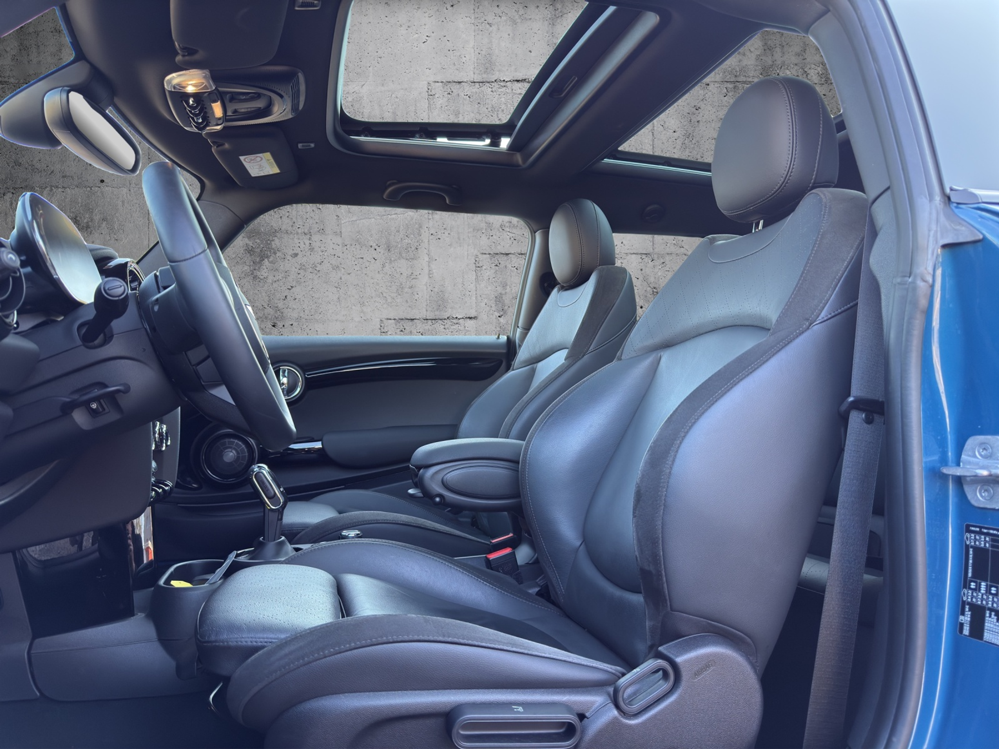 listing desktop thumbnail image 8