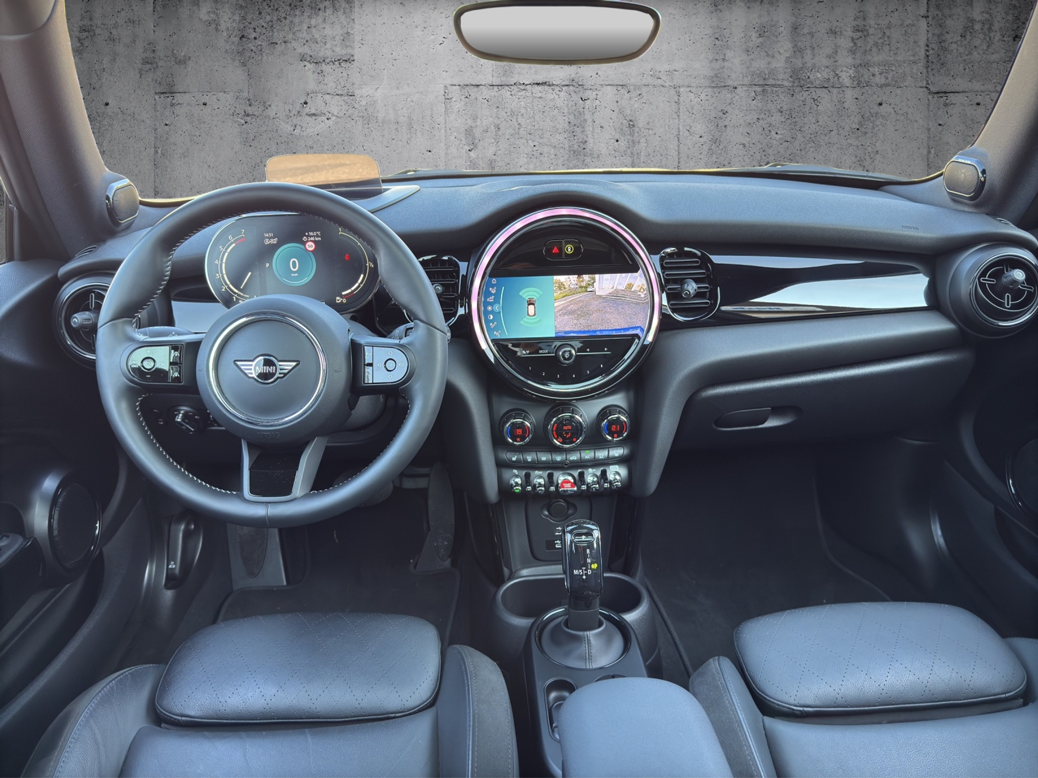 listing desktop thumbnail image 12