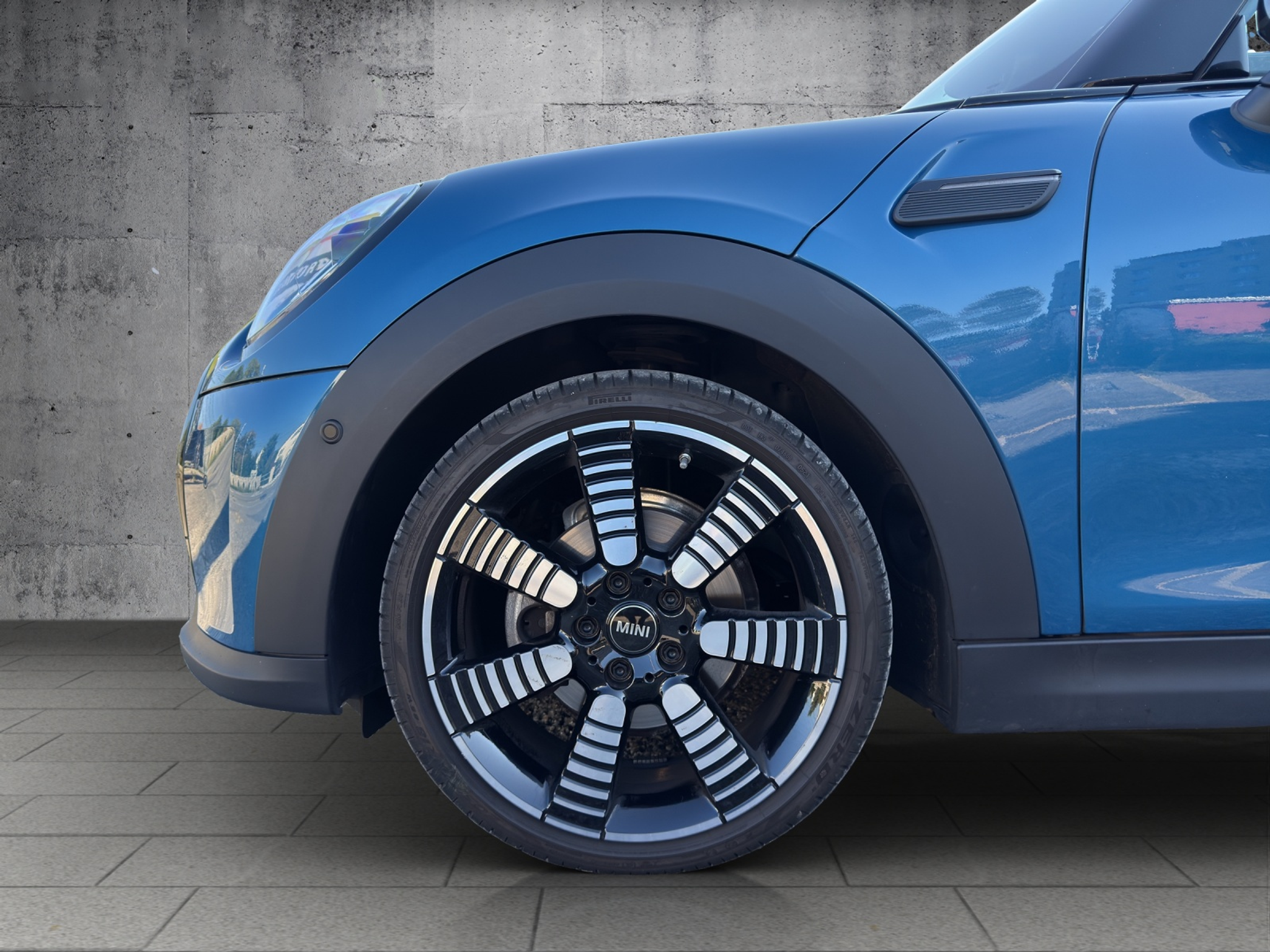 listing desktop thumbnail image 20