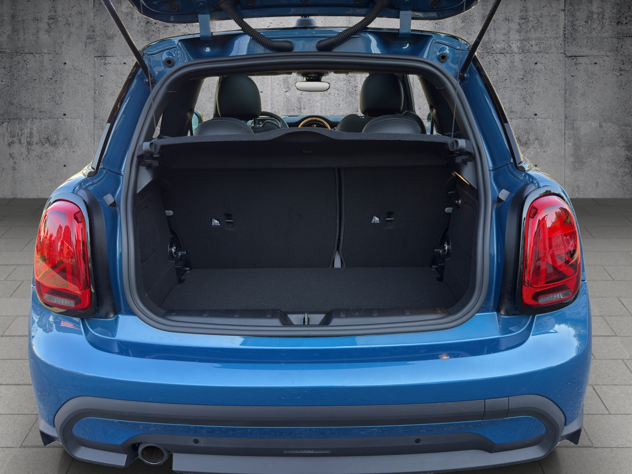 listing desktop thumbnail image 17