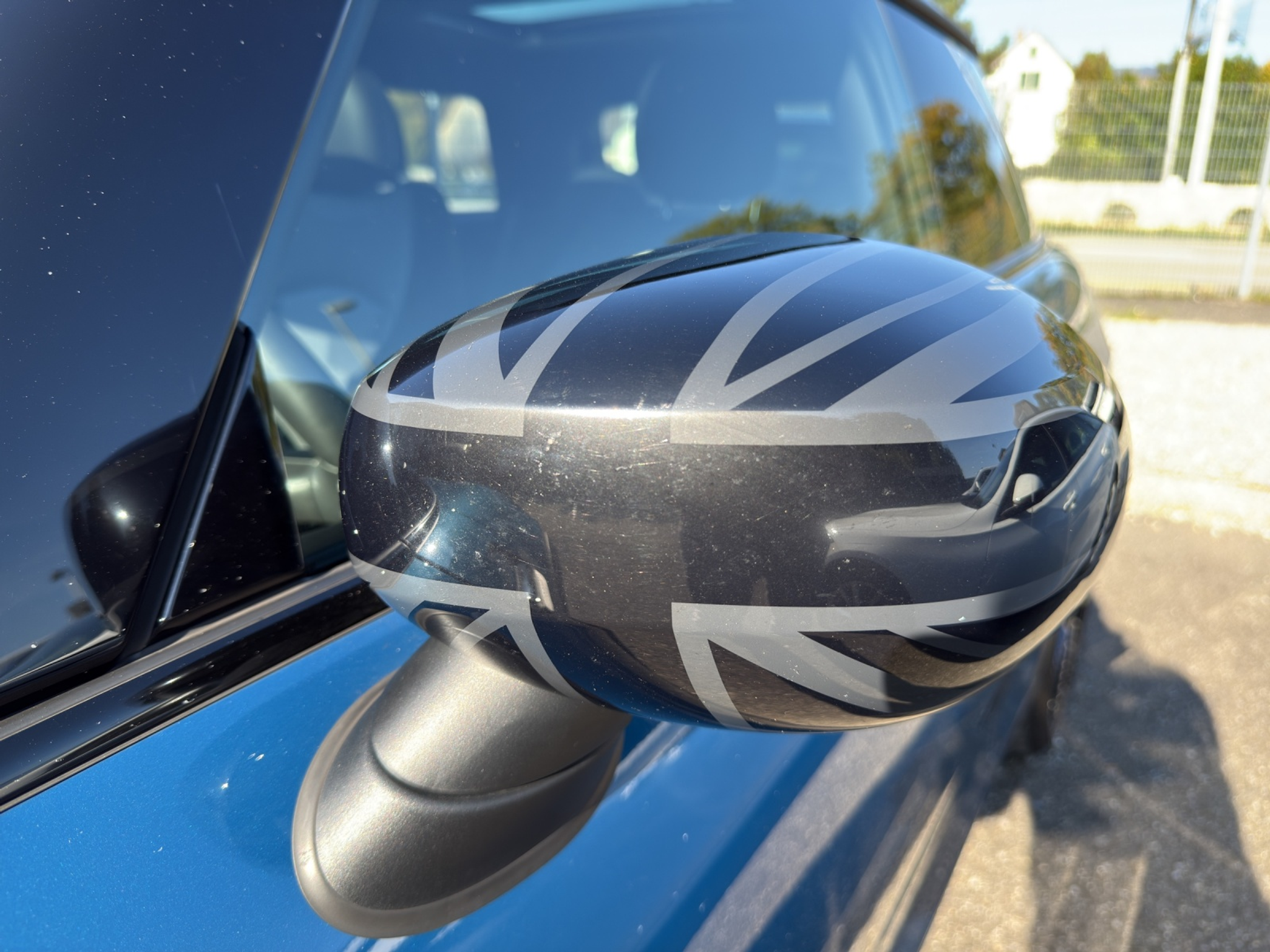 listing desktop thumbnail image 27