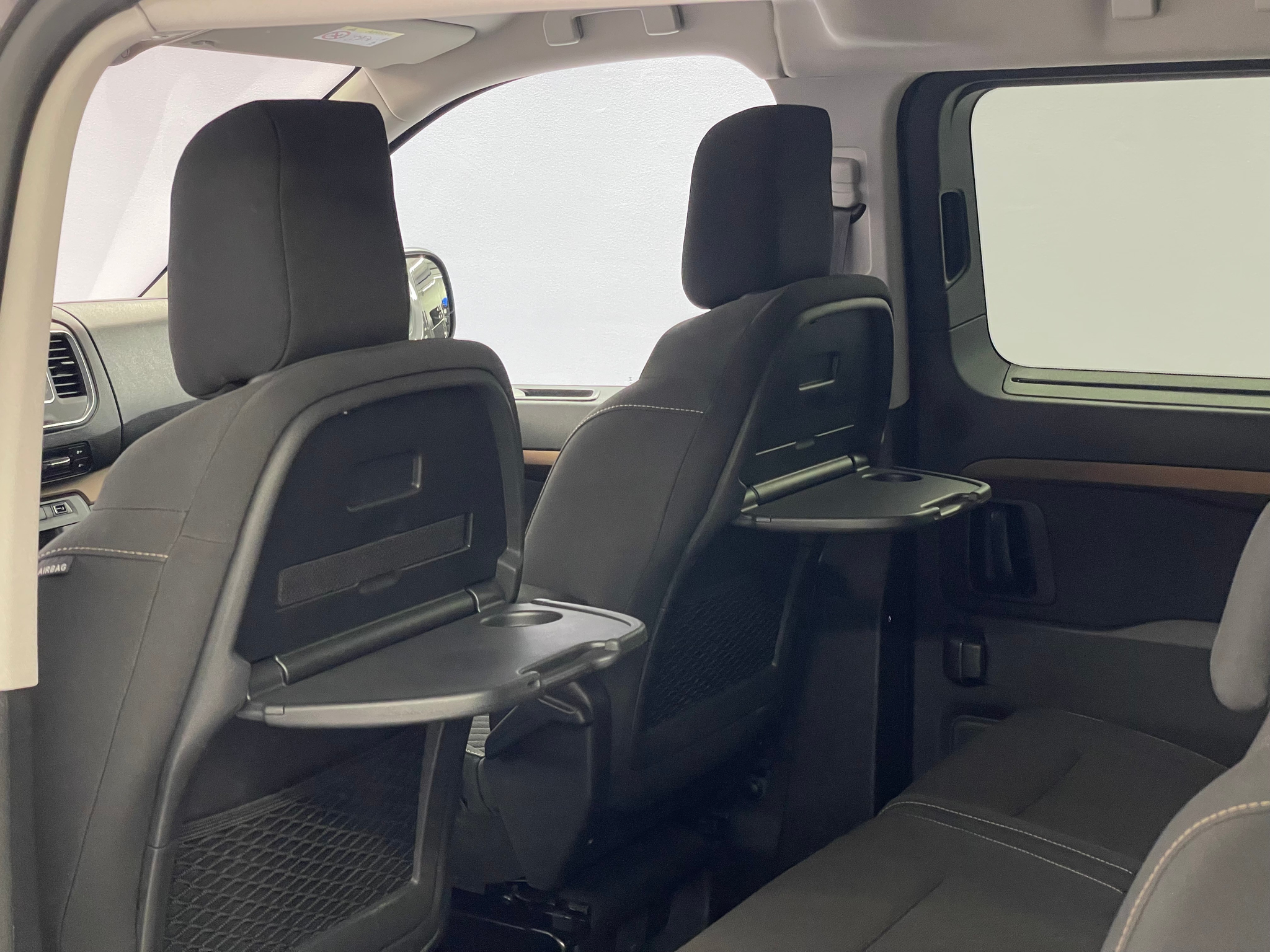 listing desktop thumbnail image 9