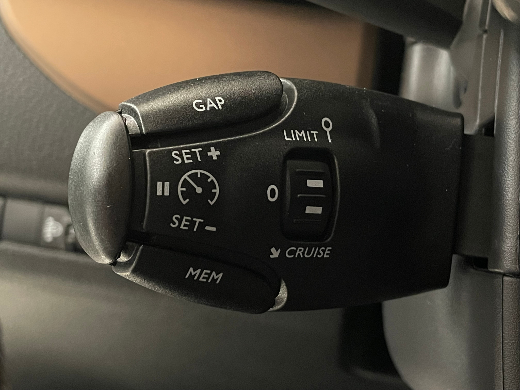 listing desktop thumbnail image 16