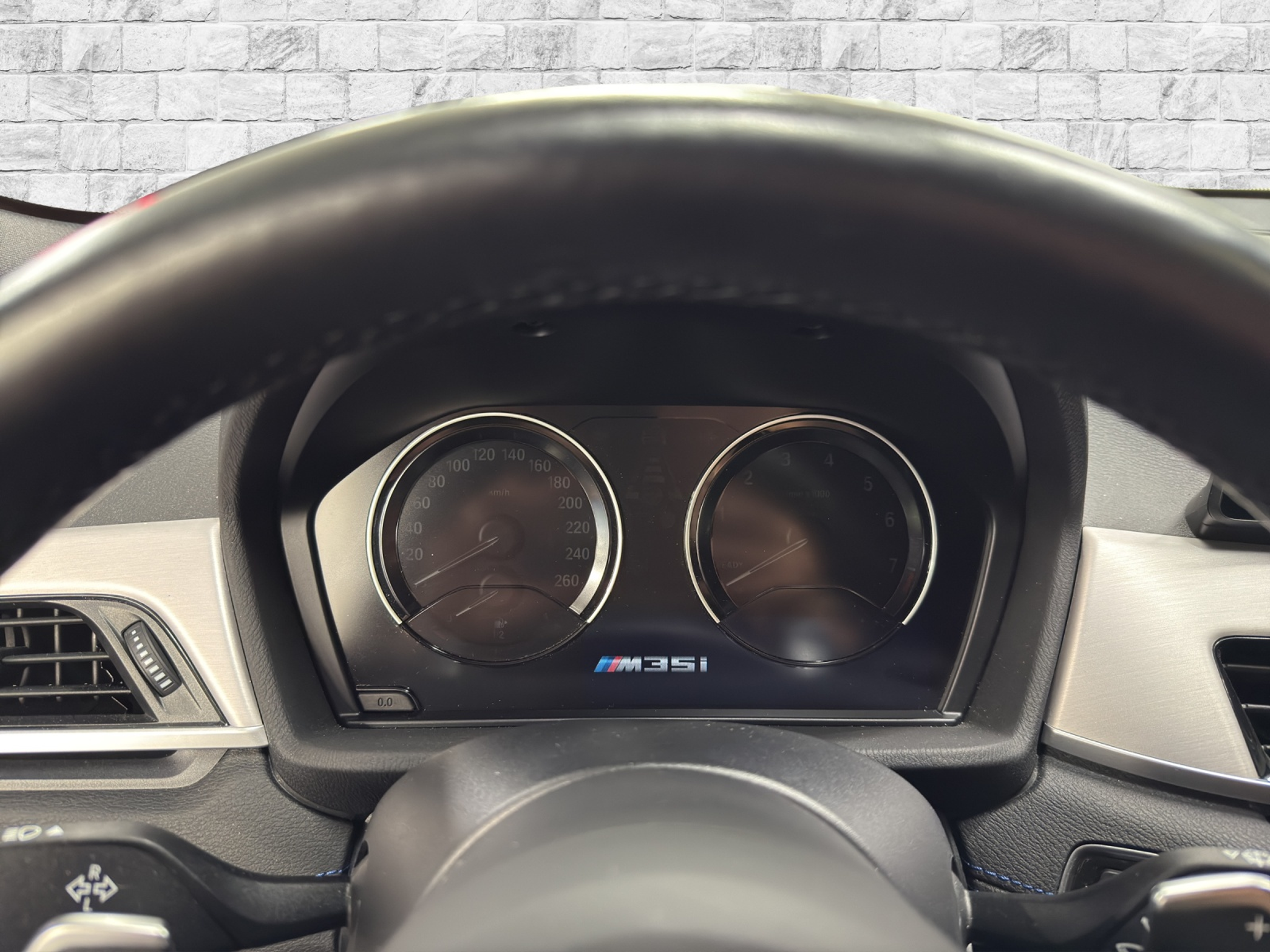 listing desktop thumbnail image 13