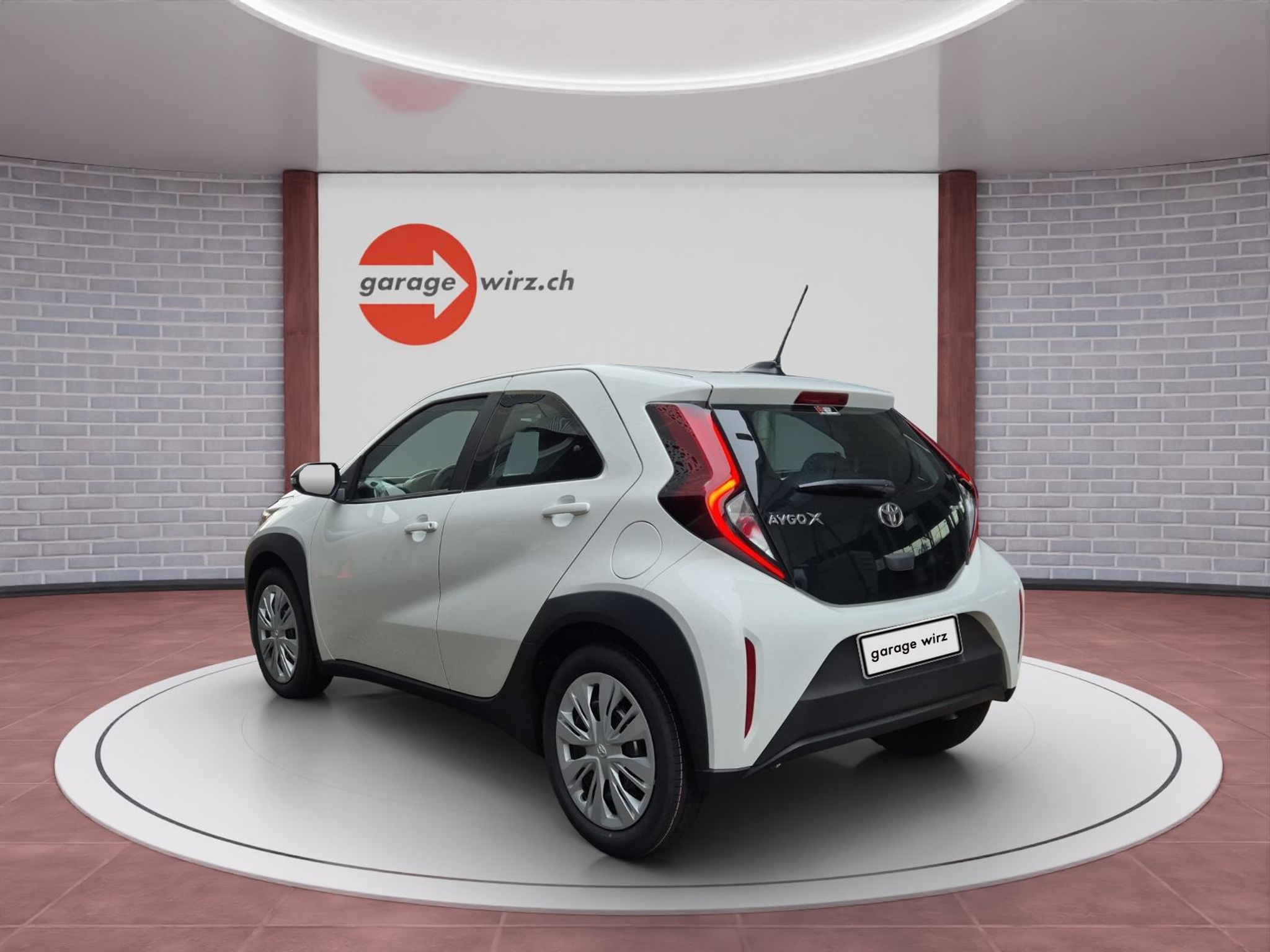 listing desktop thumbnail image 2