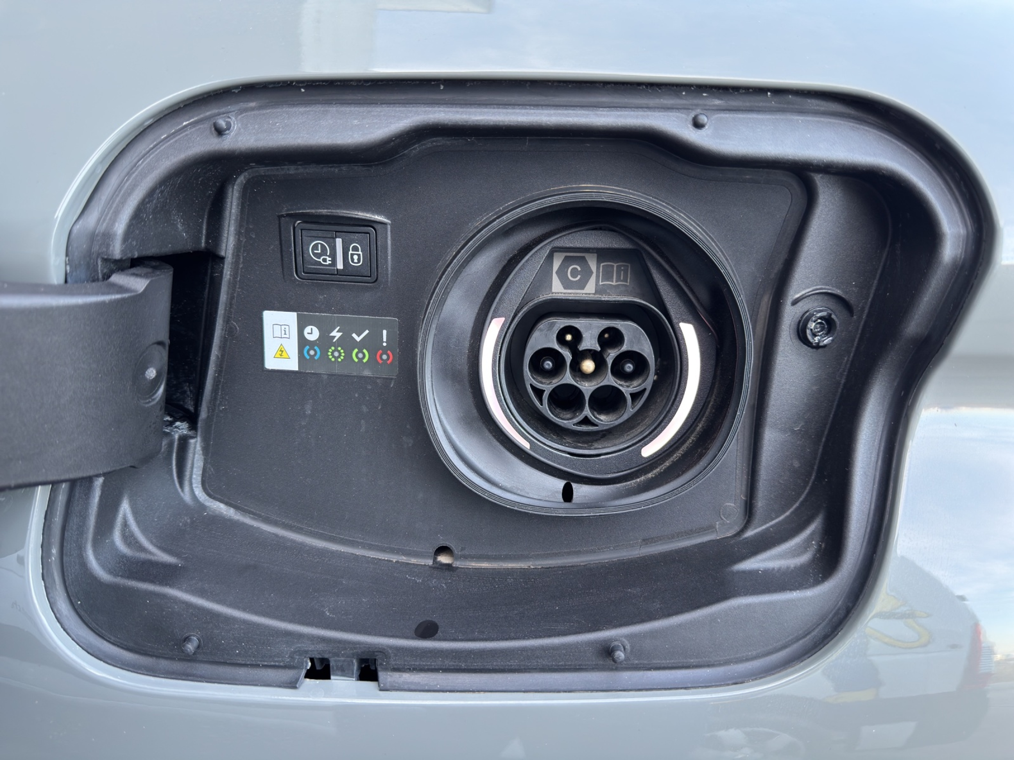 listing desktop thumbnail image 30