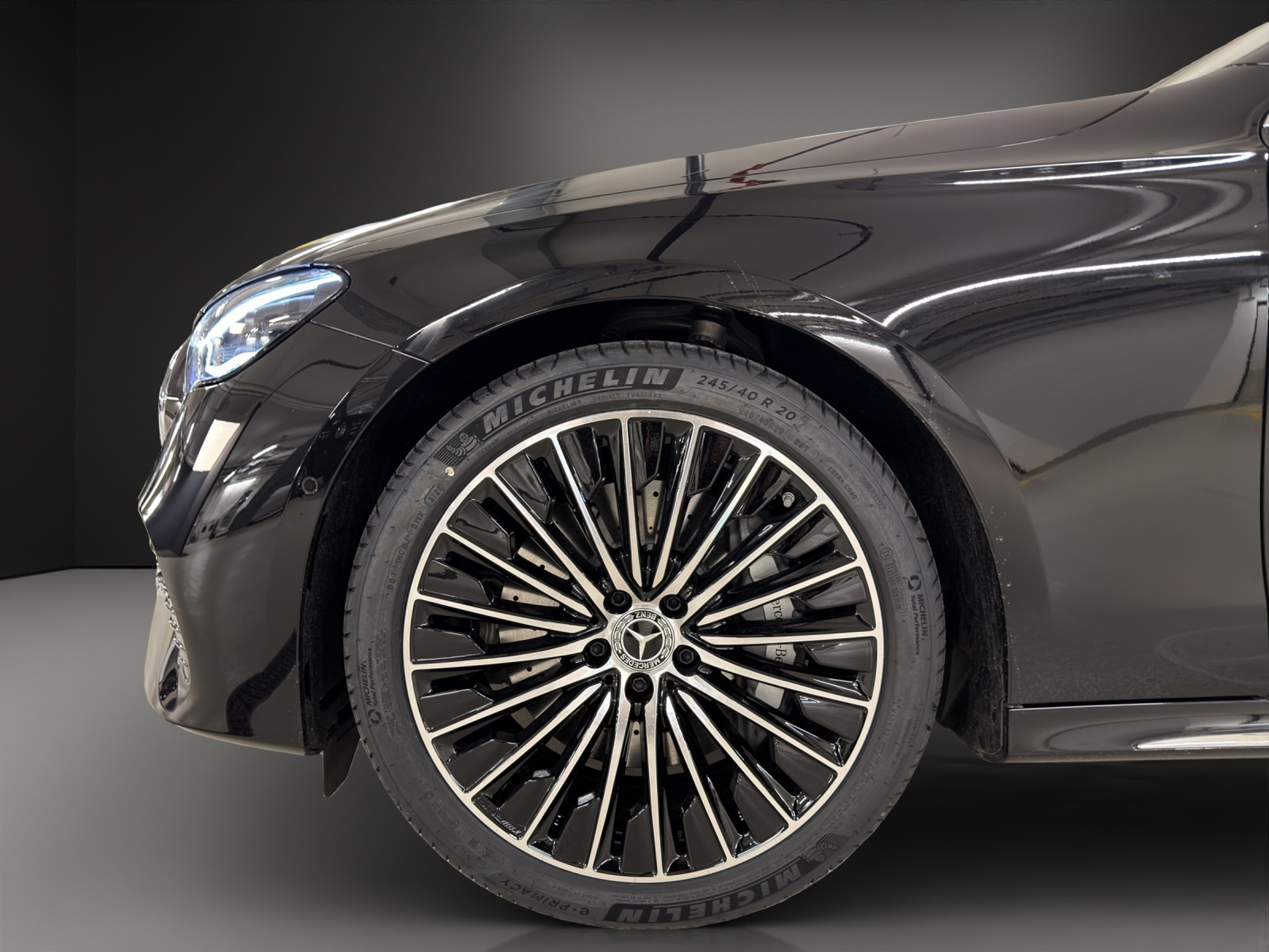 listing desktop thumbnail image 15