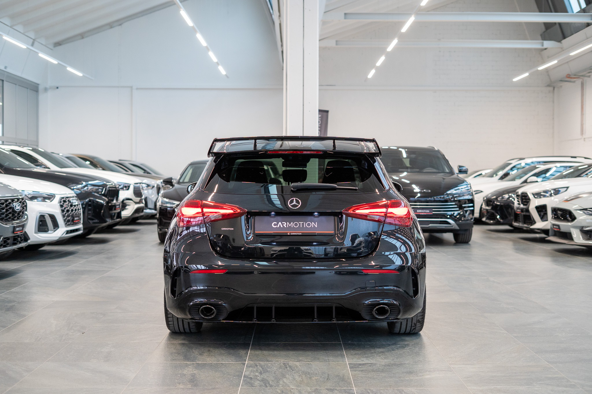 listing desktop thumbnail image 4