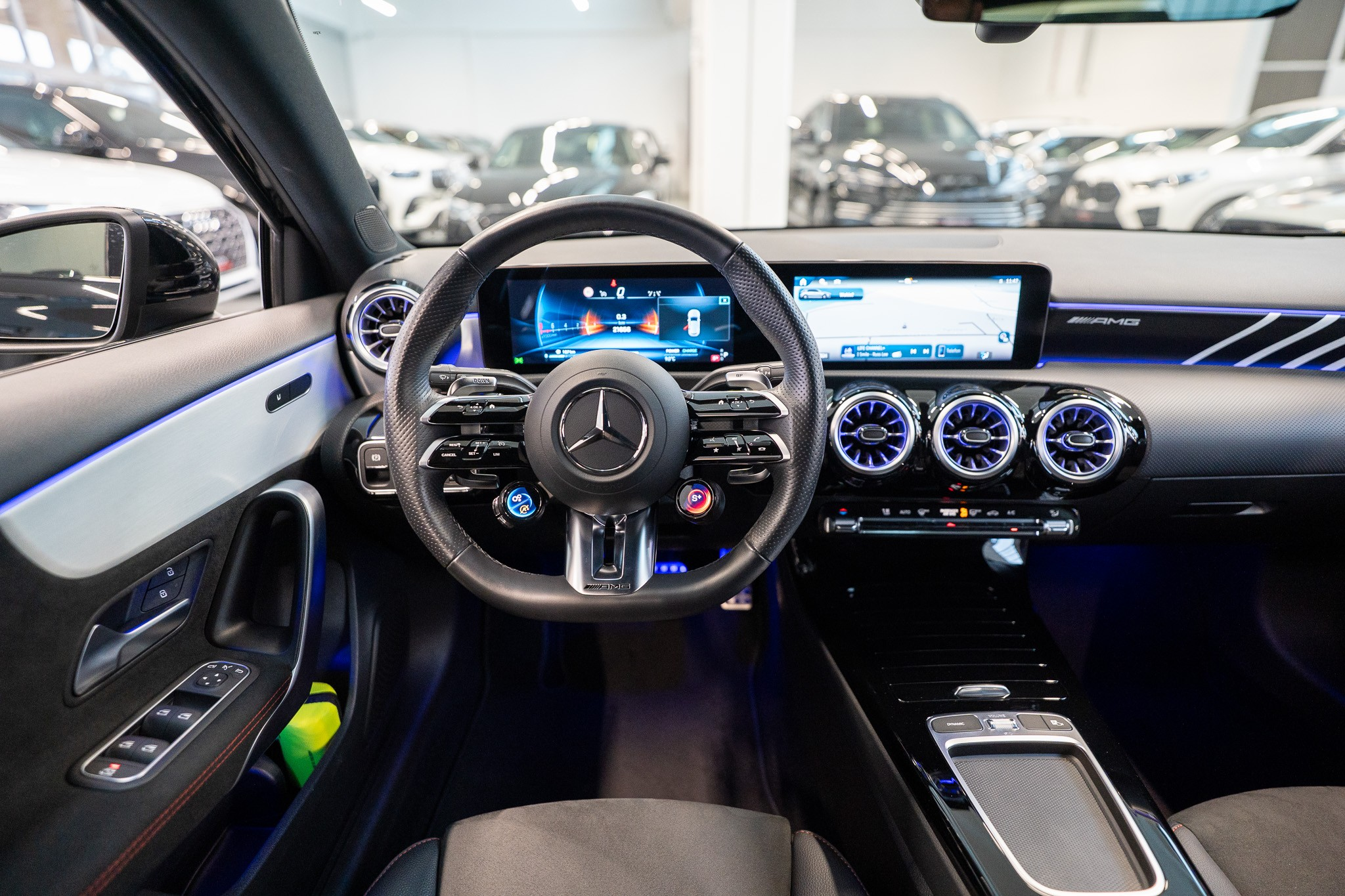 listing desktop thumbnail image 16