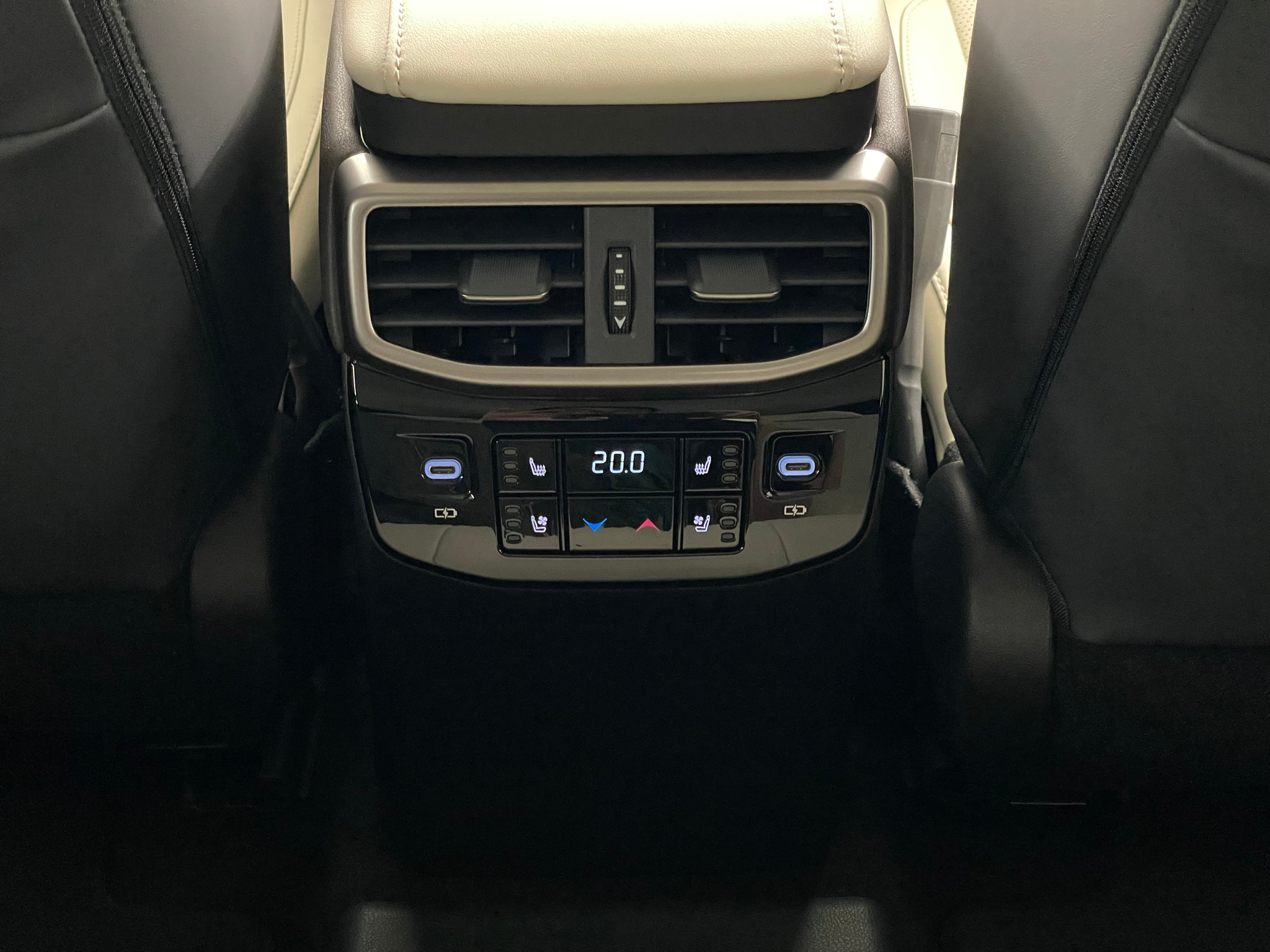 listing desktop thumbnail image 17