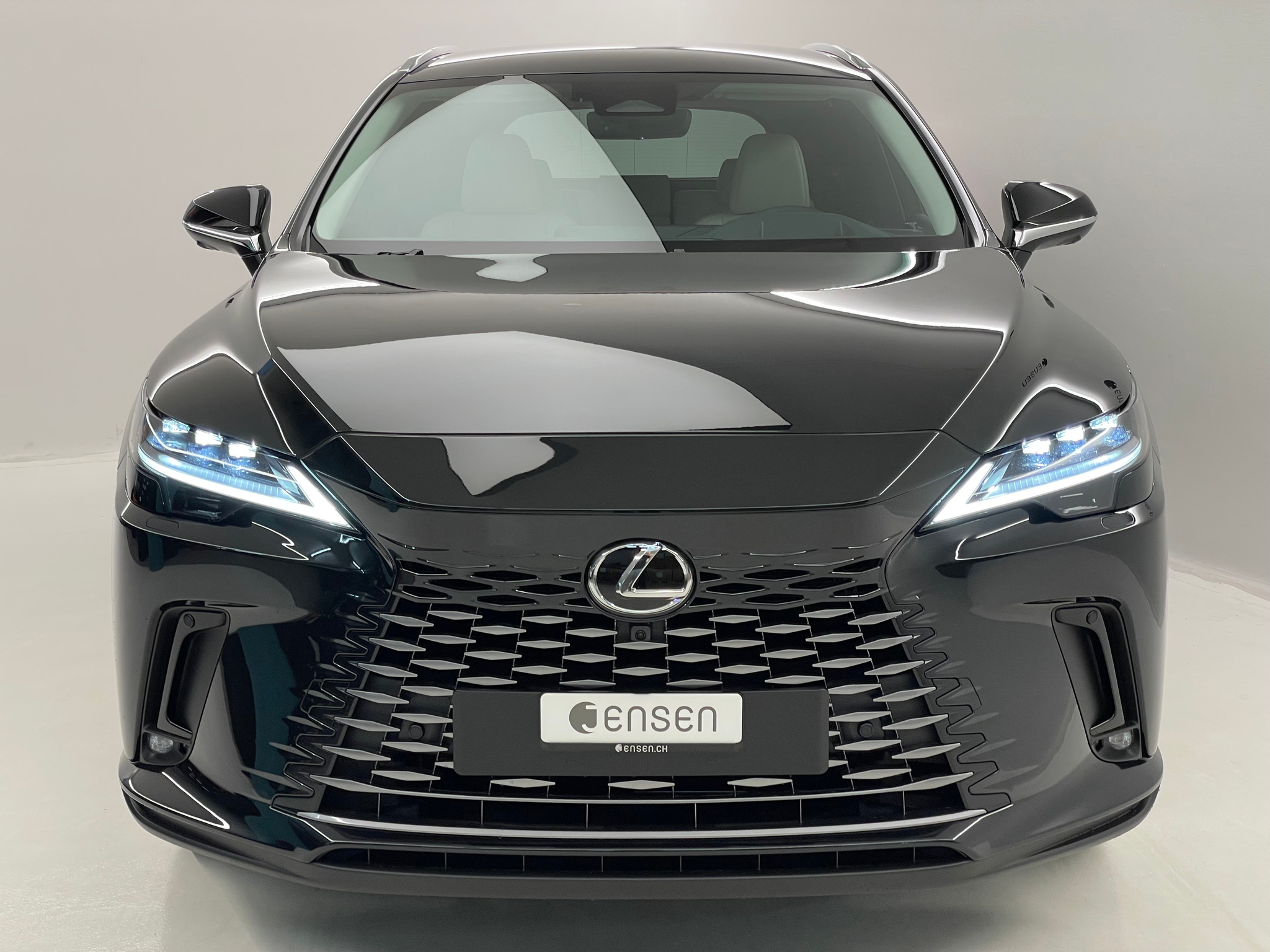 listing desktop thumbnail image 1