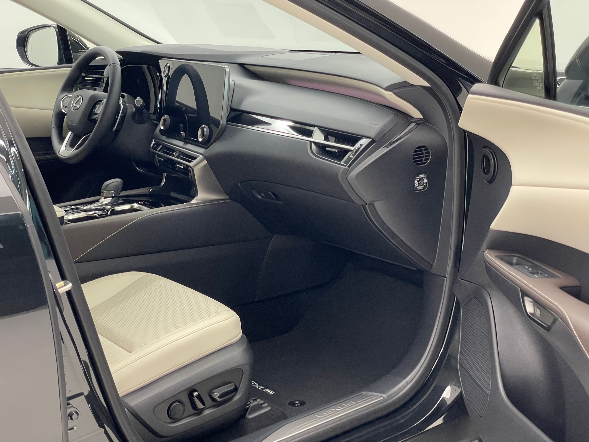 listing desktop thumbnail image 7