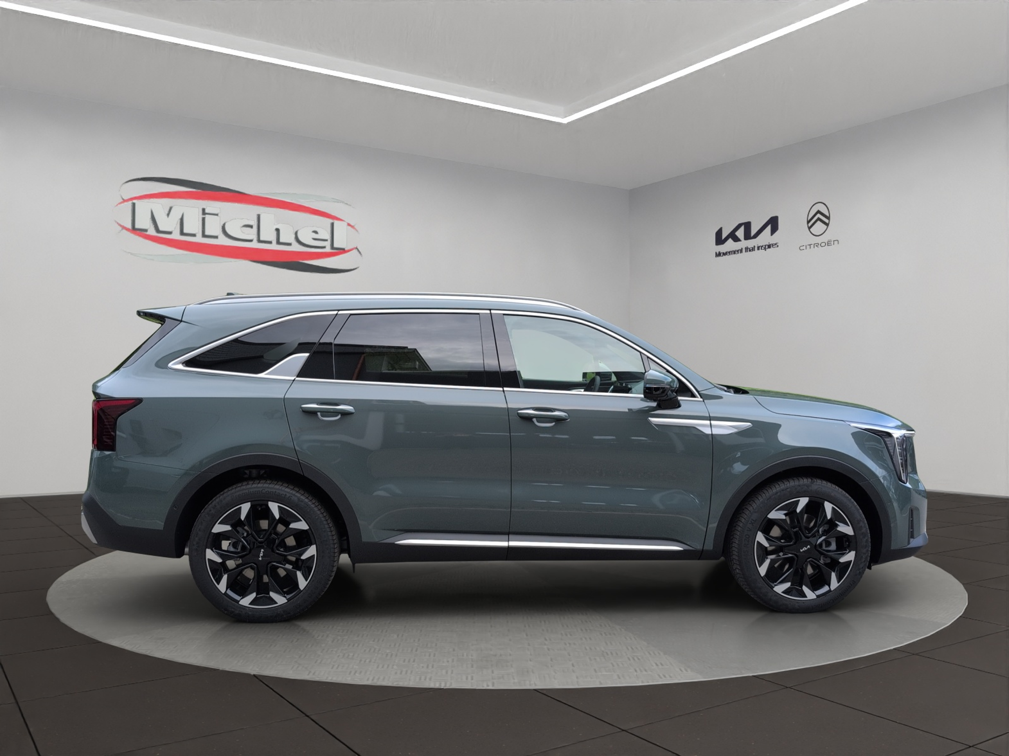 listing desktop thumbnail image 3