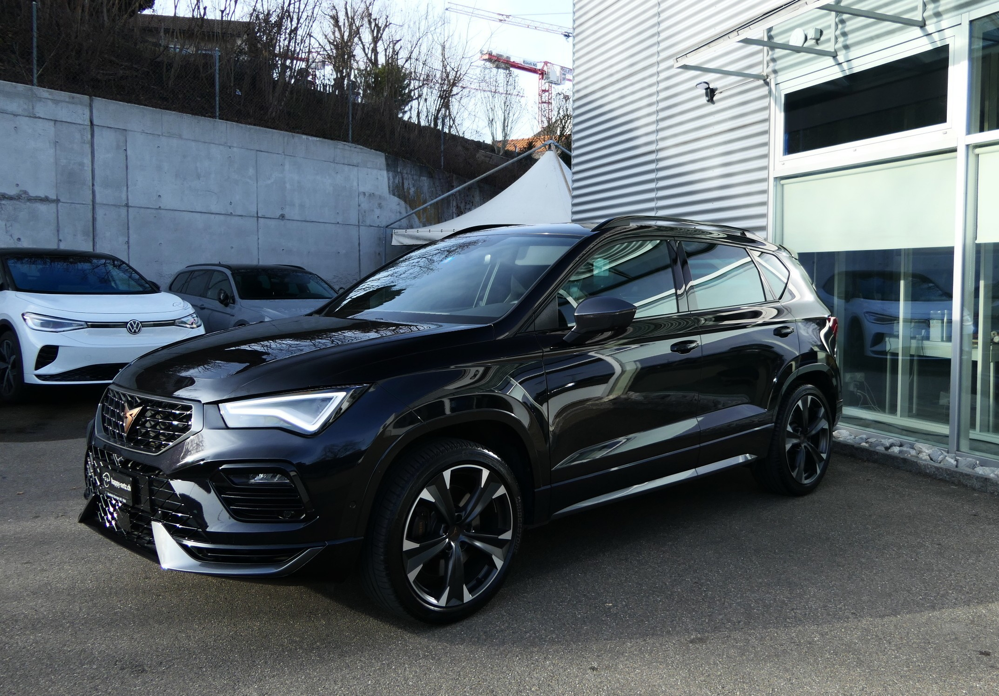 listing desktop thumbnail image 3