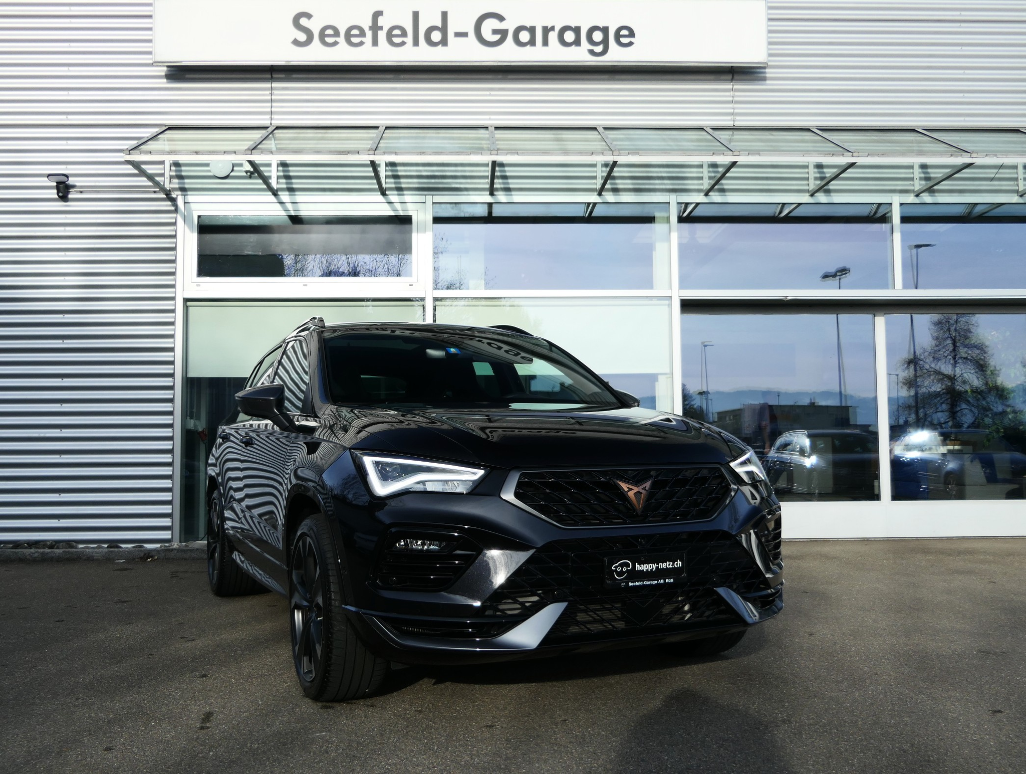 listing desktop thumbnail image 0