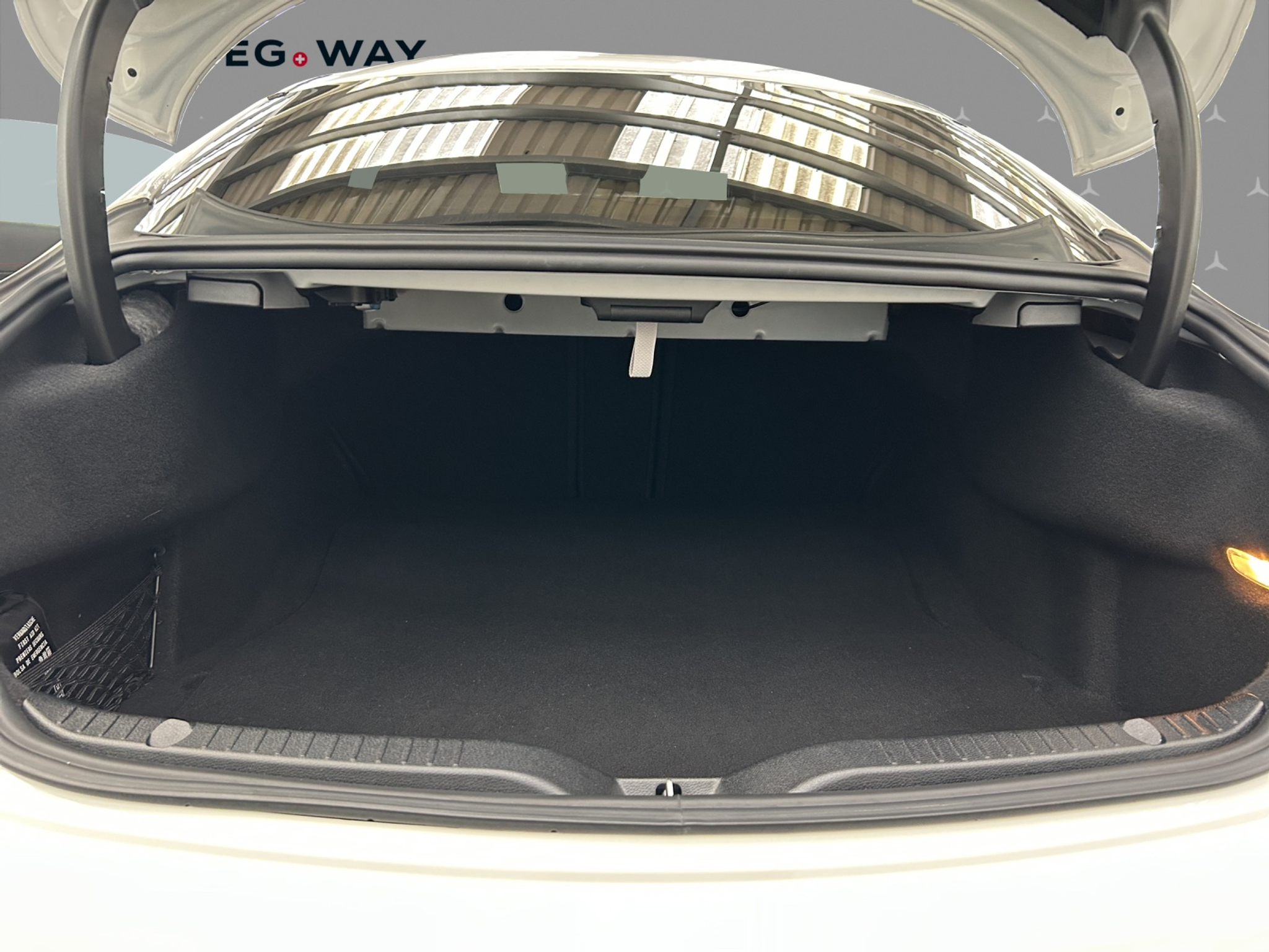 listing desktop thumbnail image 17