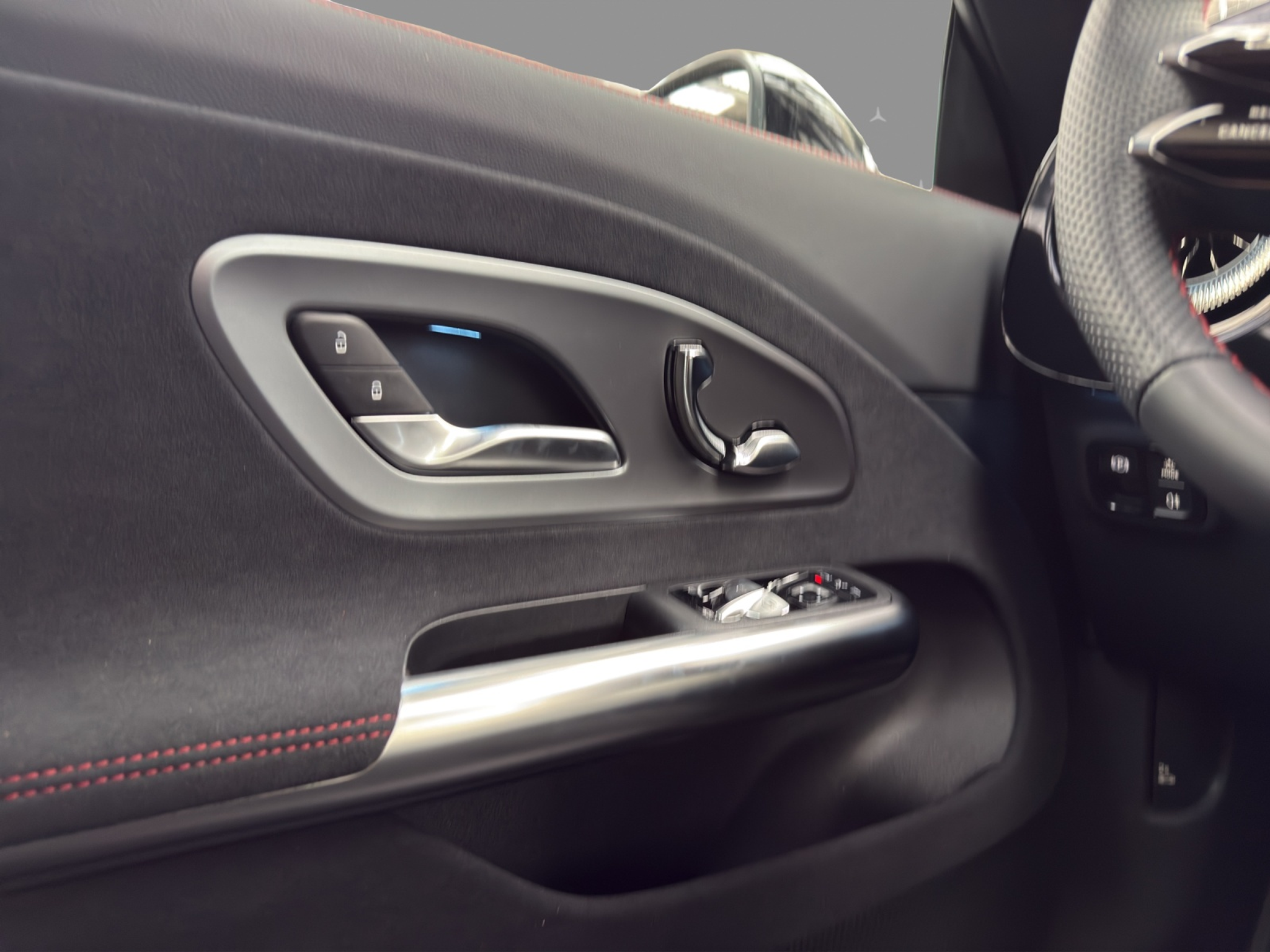 listing desktop thumbnail image 13