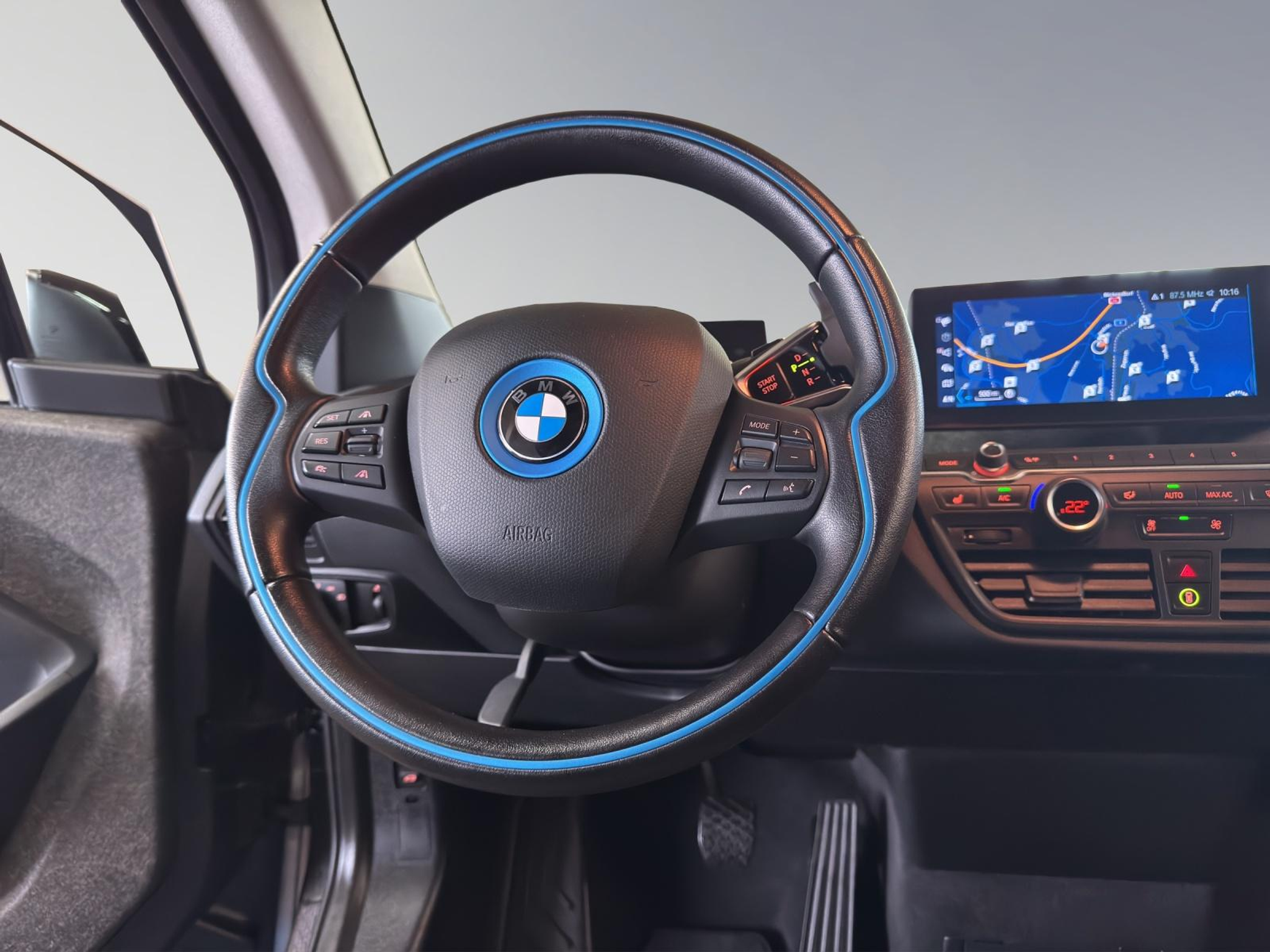 listing desktop thumbnail image 10