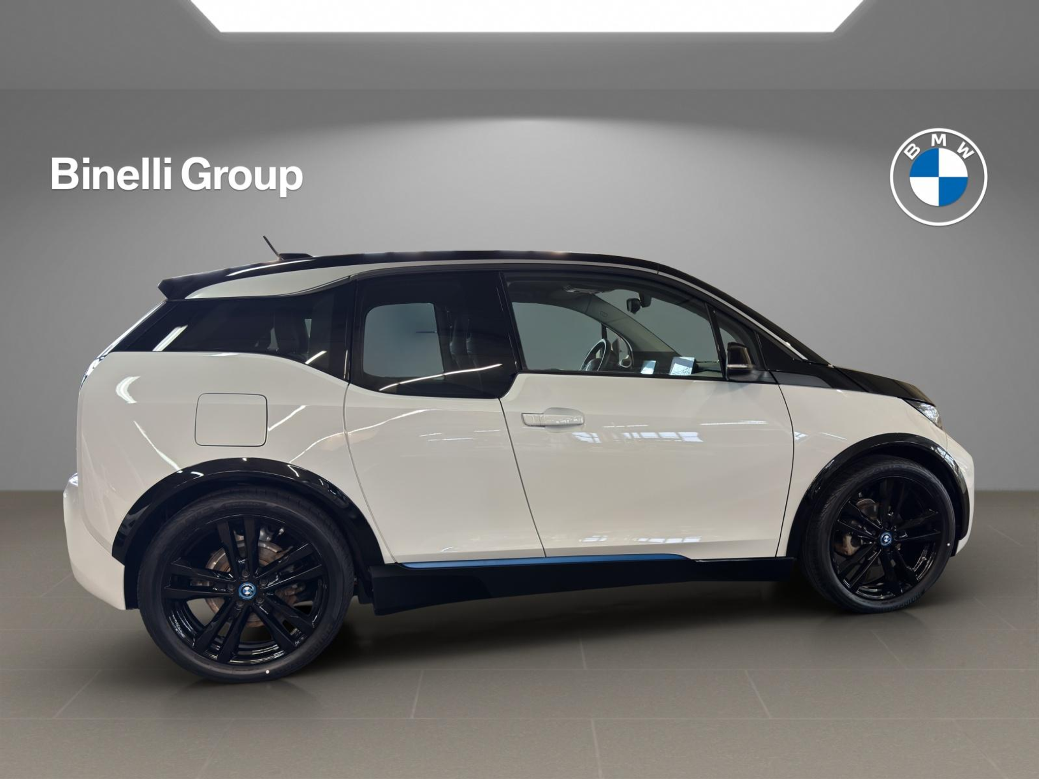 listing desktop thumbnail image 17