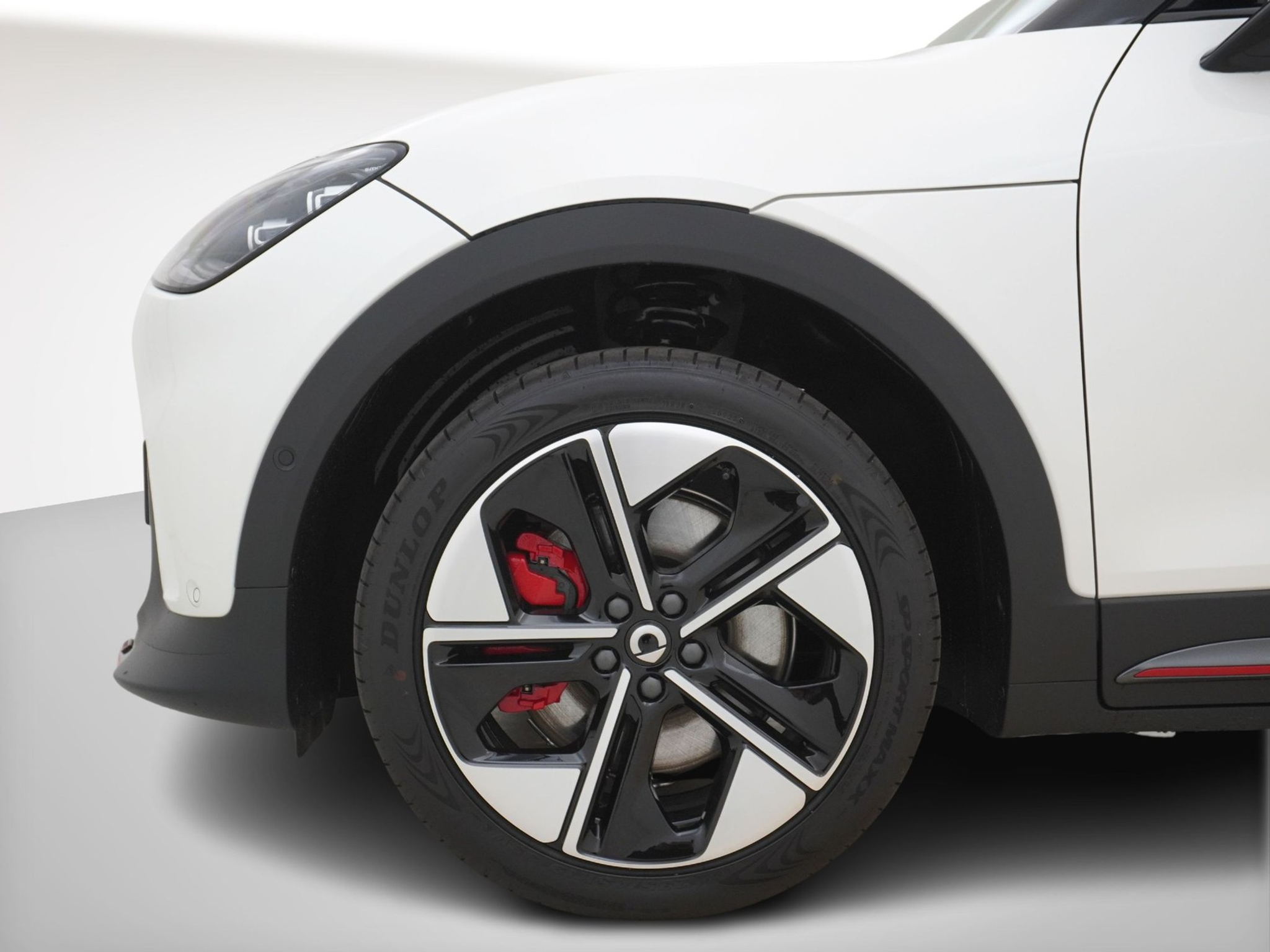 listing desktop thumbnail image 9