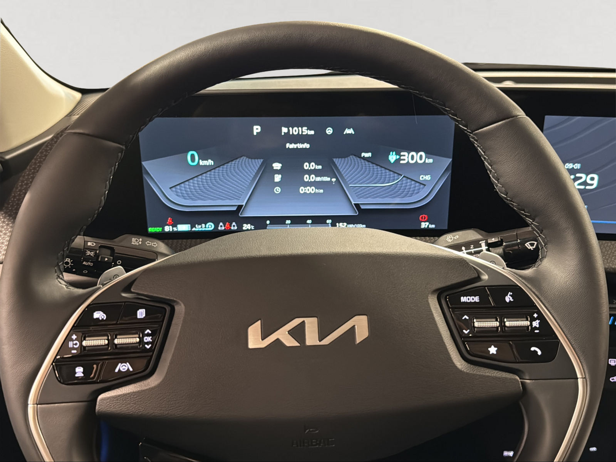 listing desktop thumbnail image 19