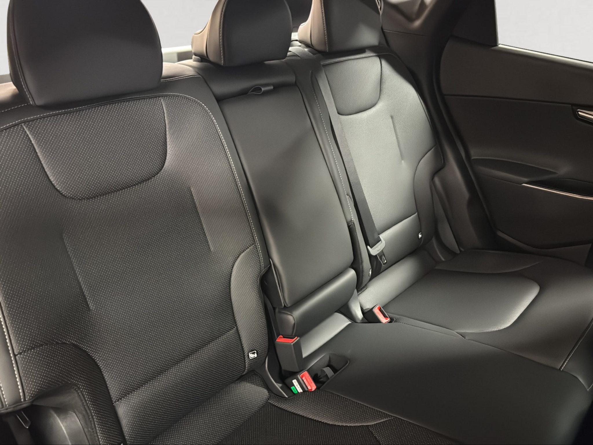 listing desktop thumbnail image 16