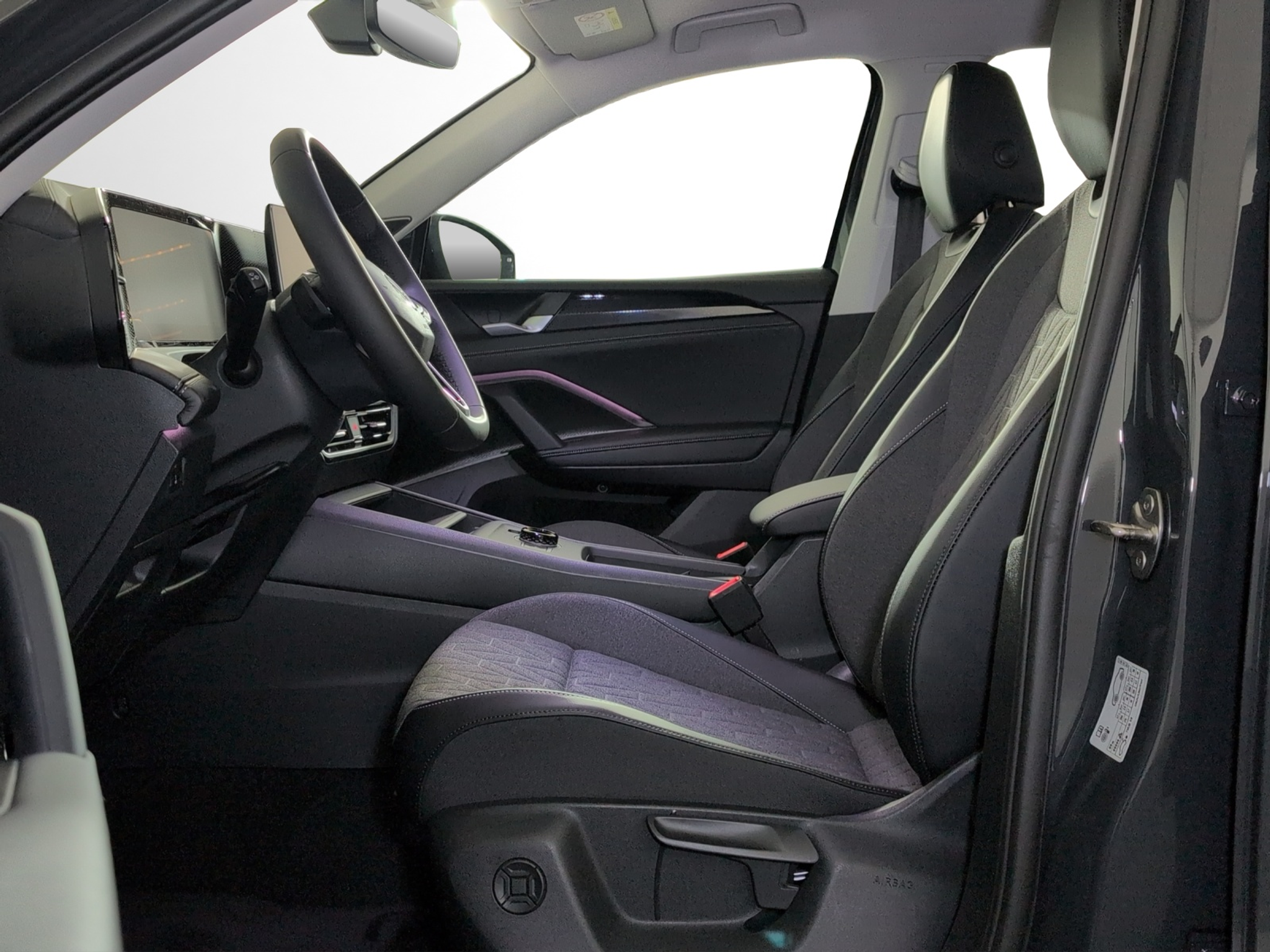 listing desktop thumbnail image 5