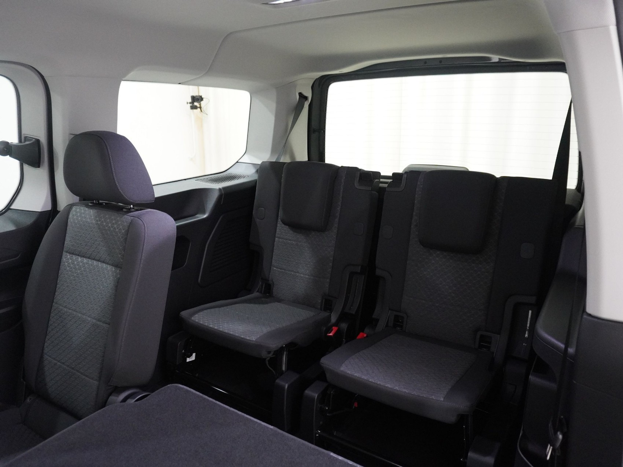 listing desktop thumbnail image 14