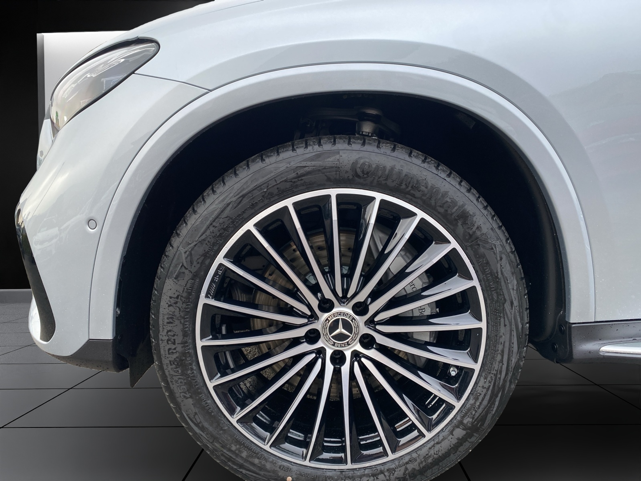 listing desktop thumbnail image 9