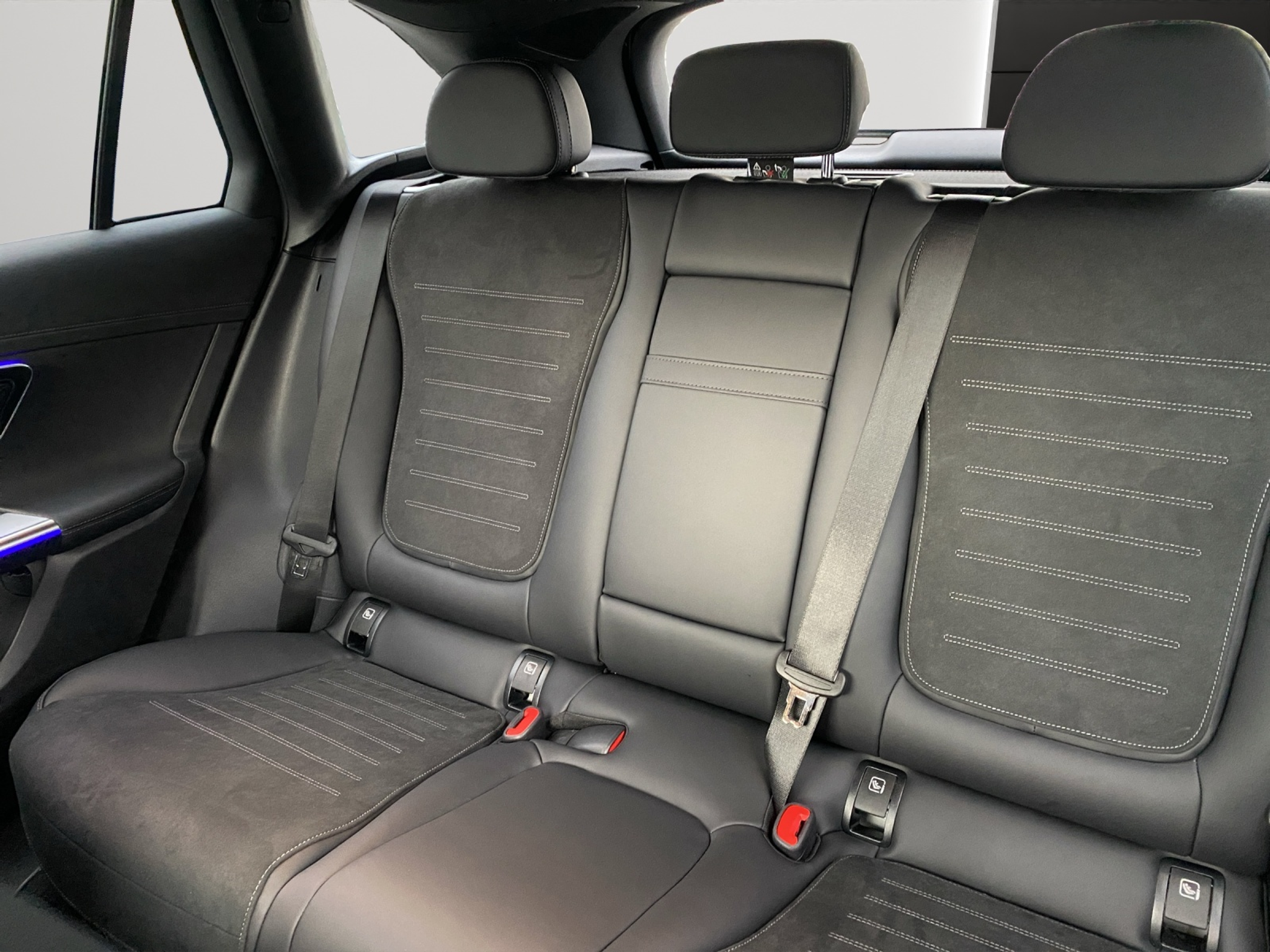 listing desktop thumbnail image 11