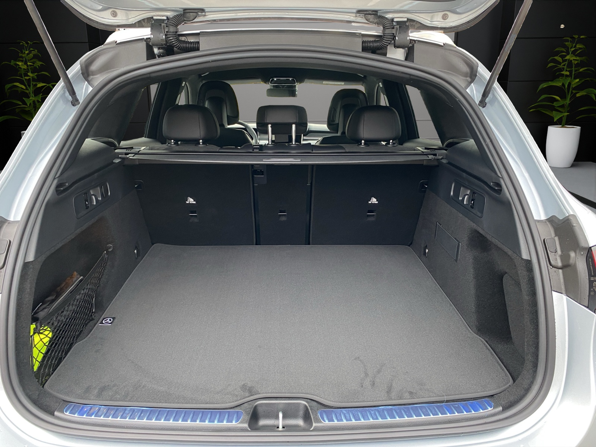 listing desktop thumbnail image 12