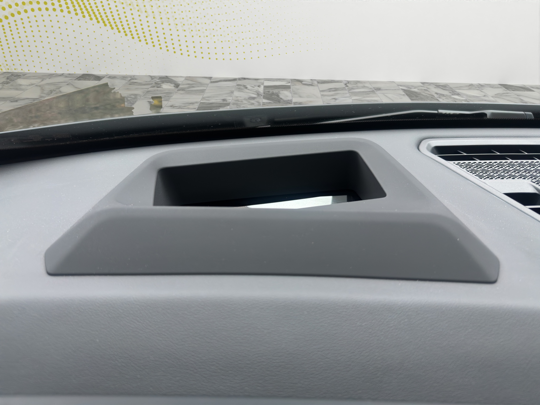 listing desktop thumbnail image 14