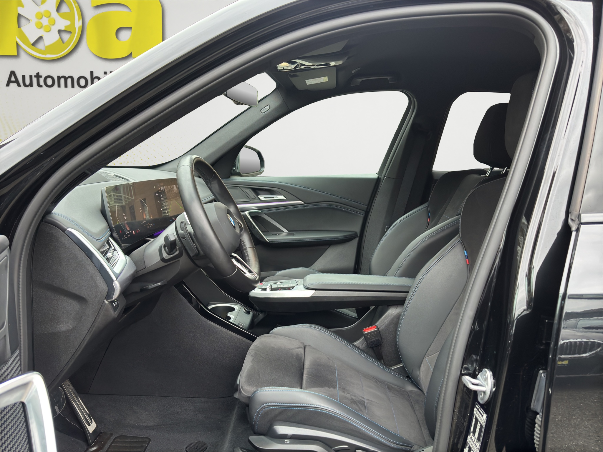 listing desktop thumbnail image 11