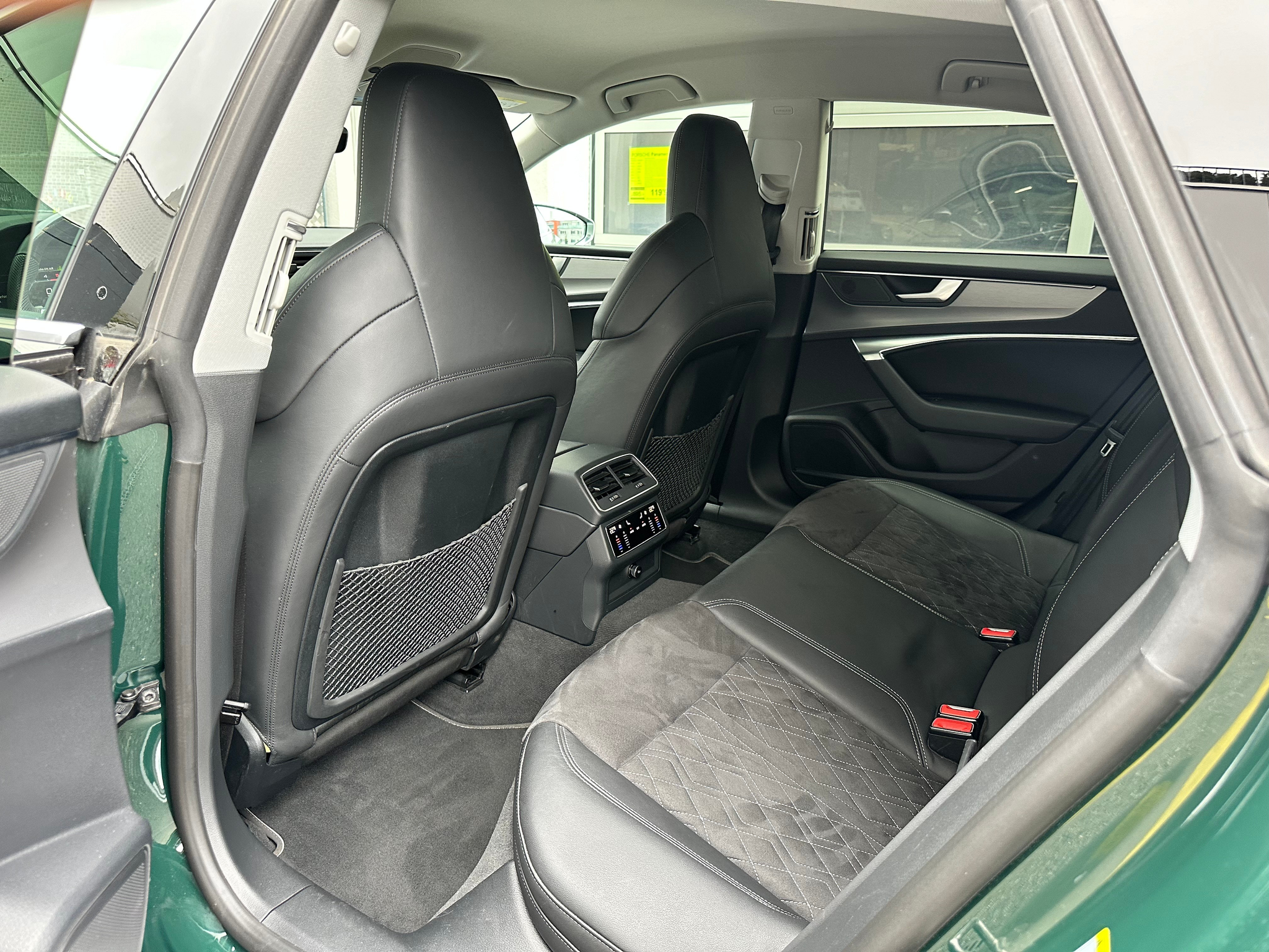 listing desktop thumbnail image 10