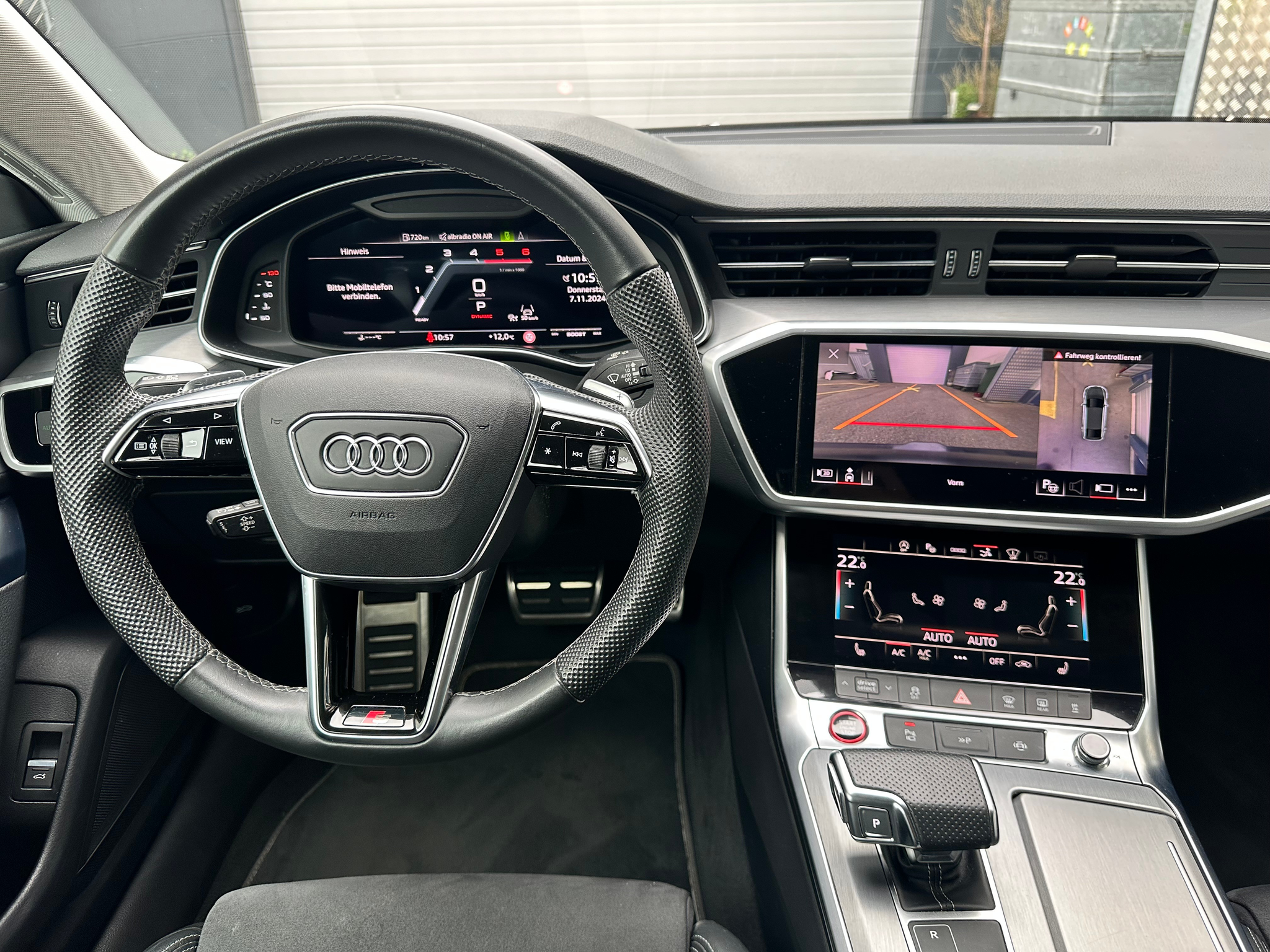 listing desktop thumbnail image 6