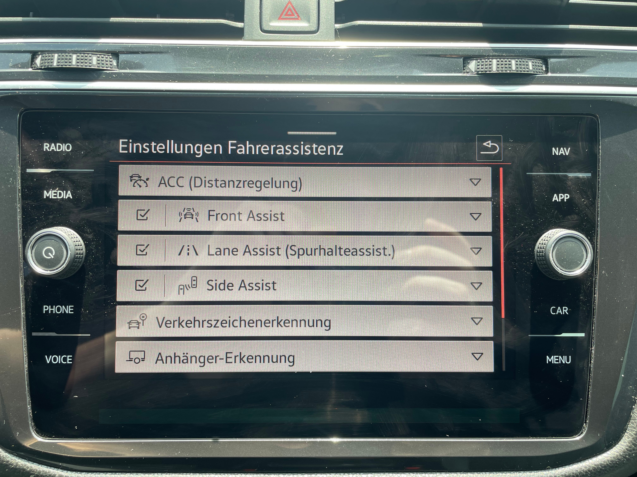 listing desktop thumbnail image 16