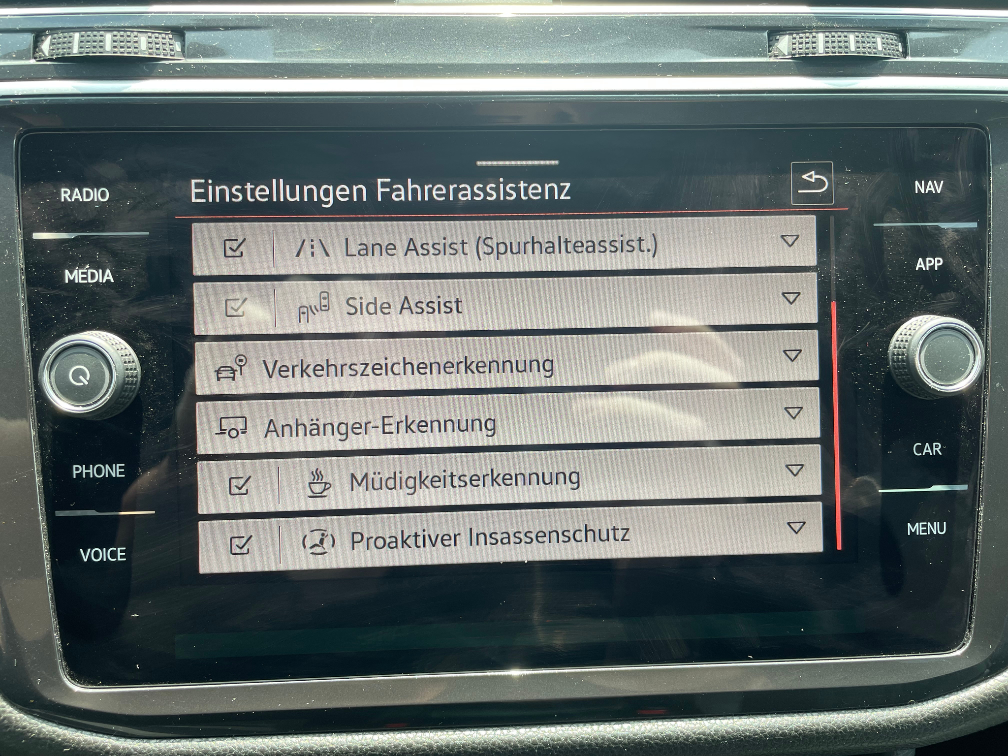 listing desktop thumbnail image 17