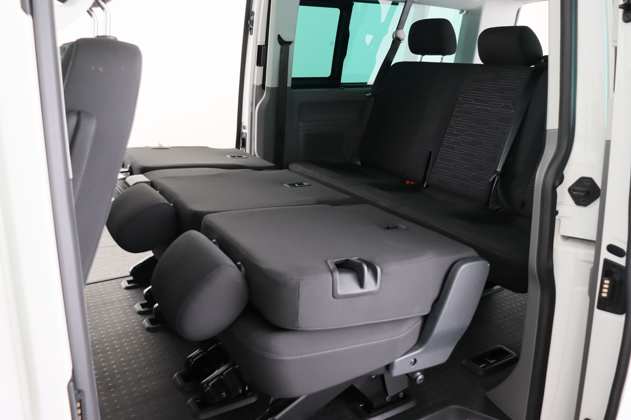 listing desktop thumbnail image 15