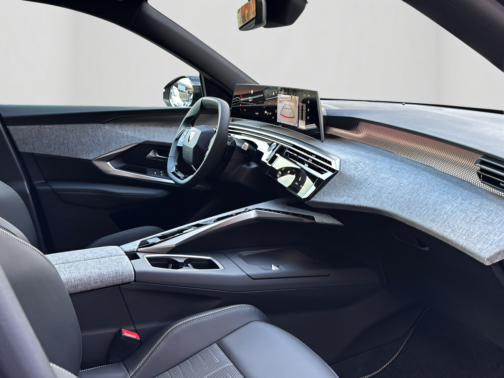 listing desktop thumbnail image 15