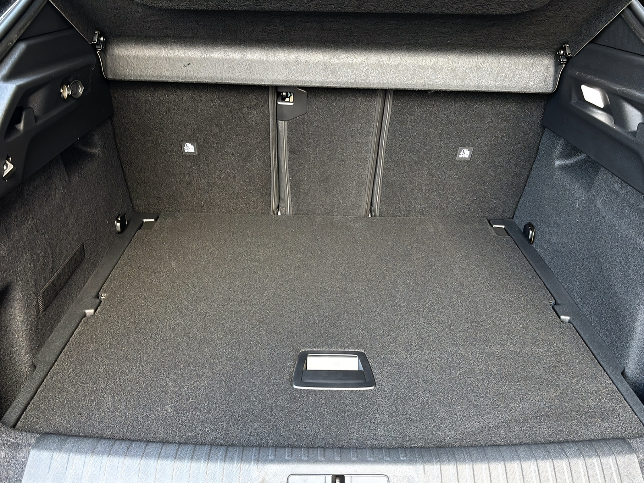 listing desktop thumbnail image 17