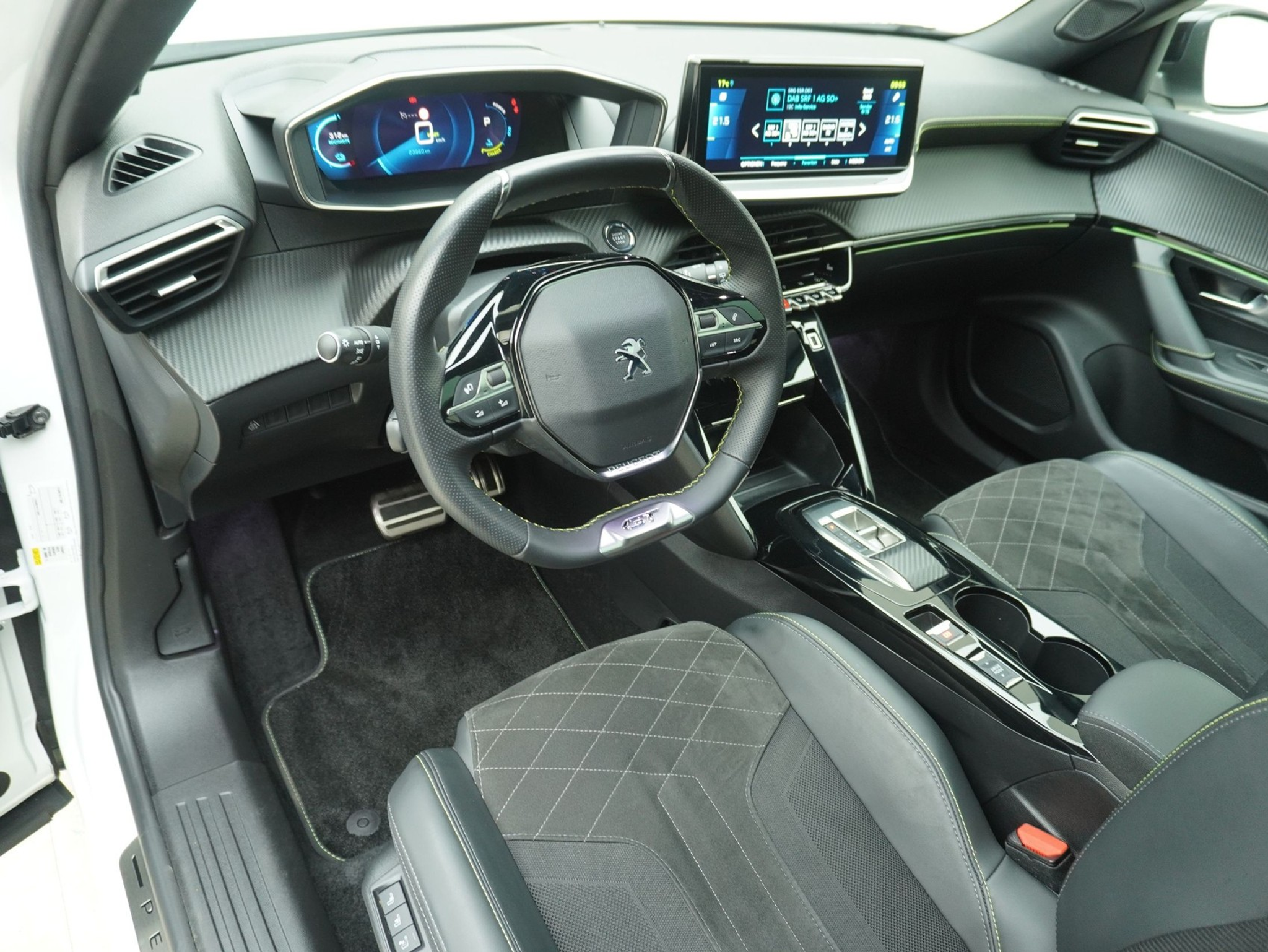 listing desktop thumbnail image 9