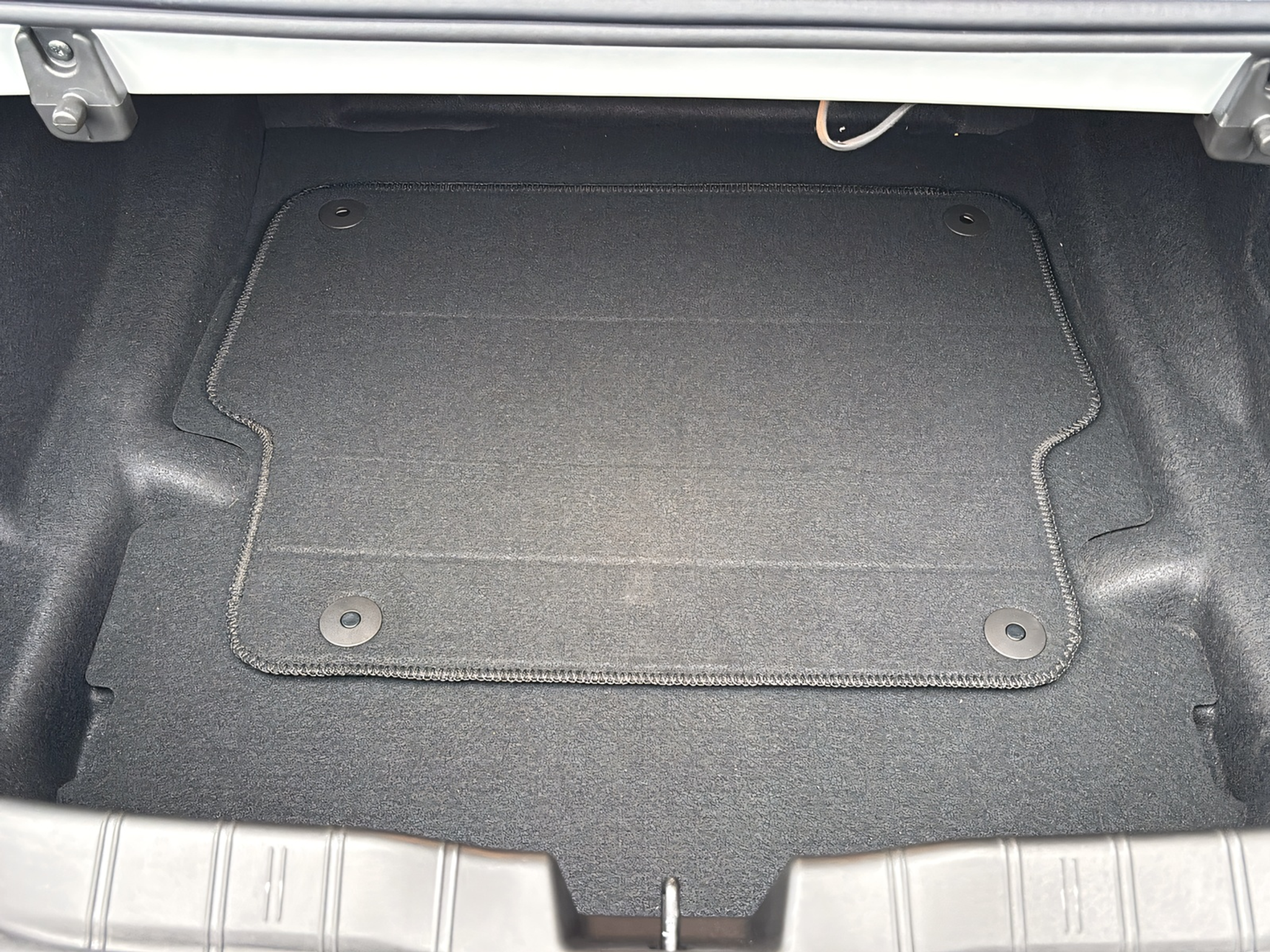 listing desktop thumbnail image 17