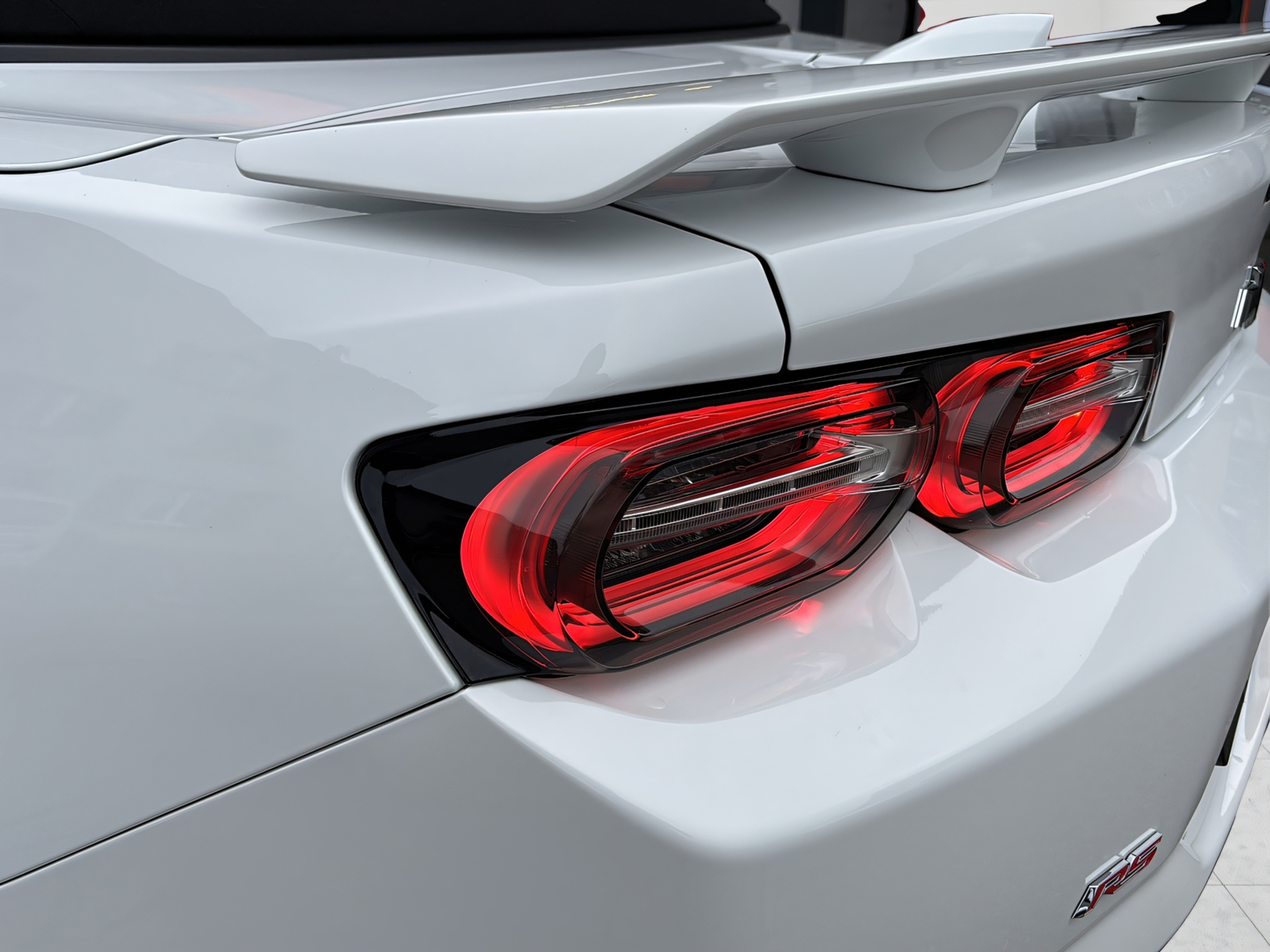 listing desktop thumbnail image 7