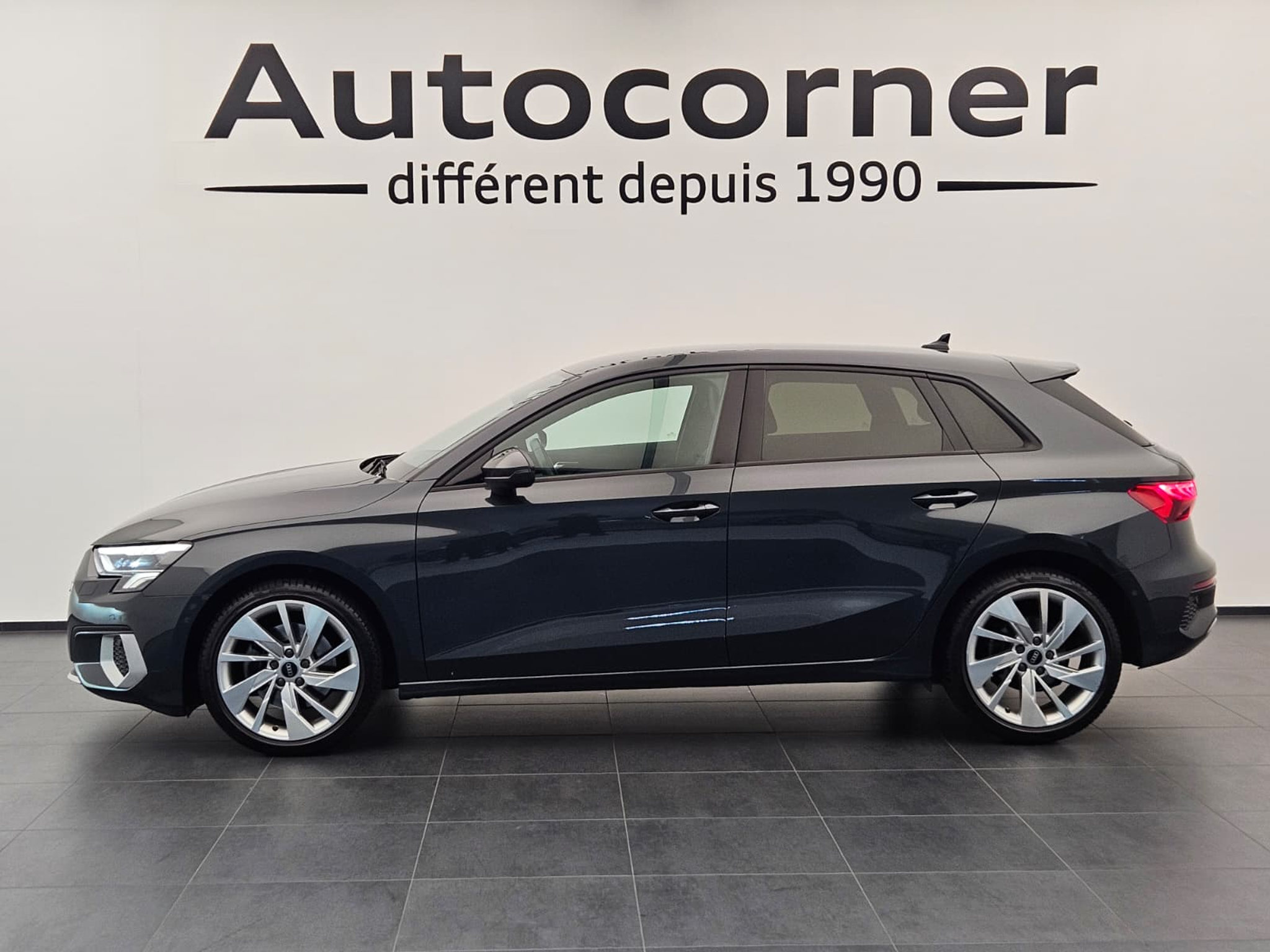 listing desktop thumbnail image 1