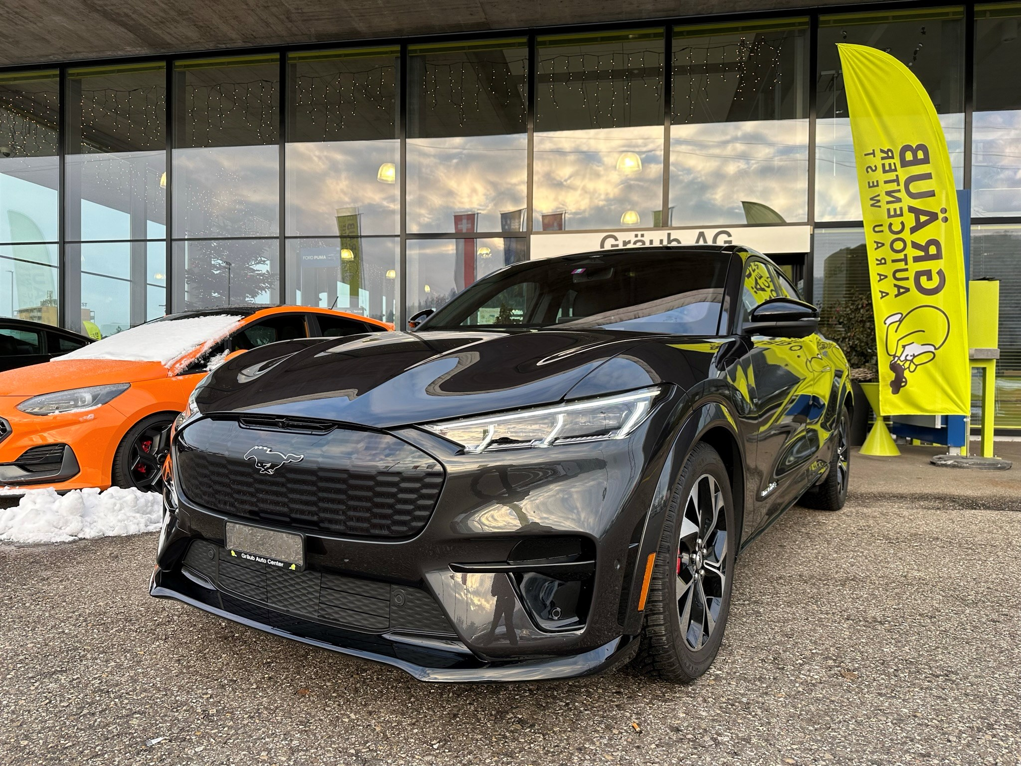 listing desktop thumbnail image 0